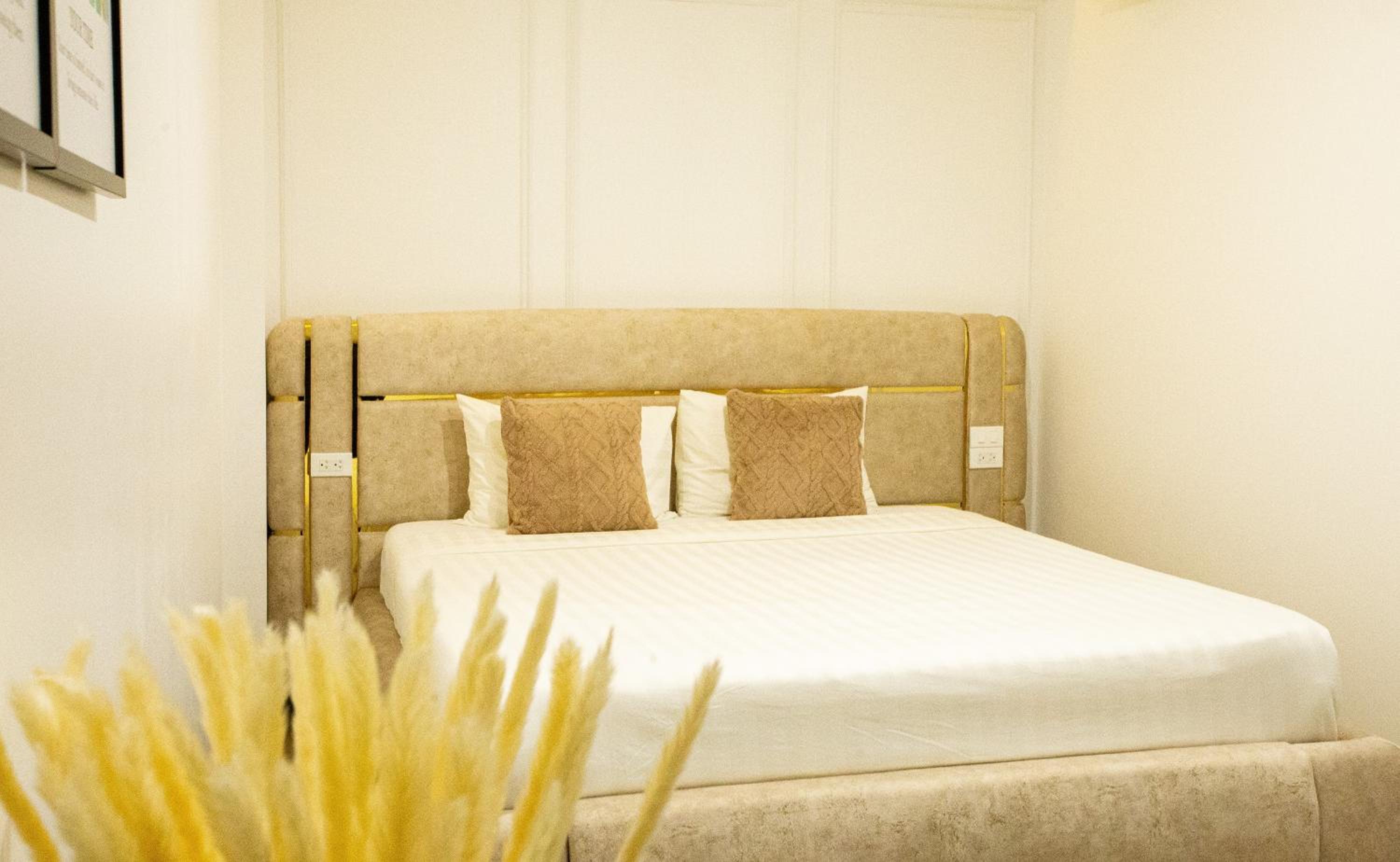 Standard Double Room photo 3