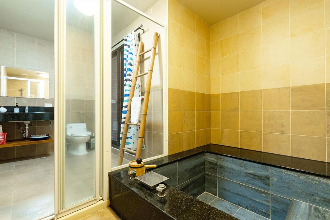 Family Suite with Balcony photo 2
