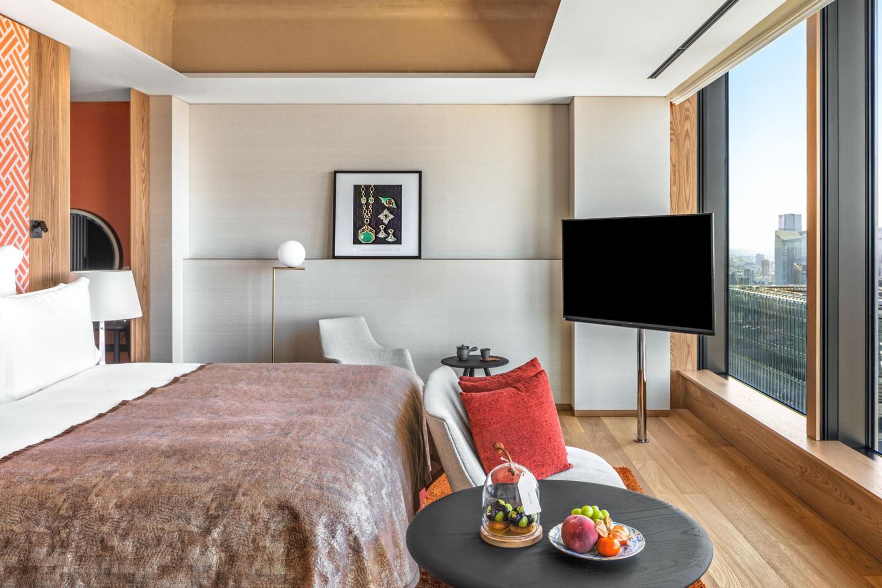 Premium King Room with Garden View thumbnail 5
