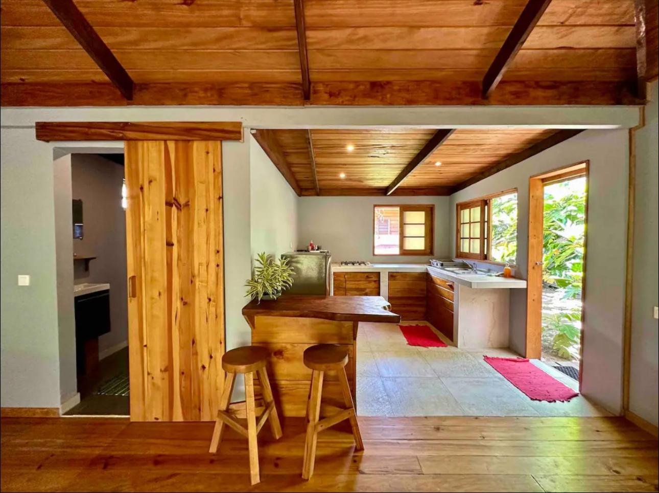 One-Bedroom House photo 3