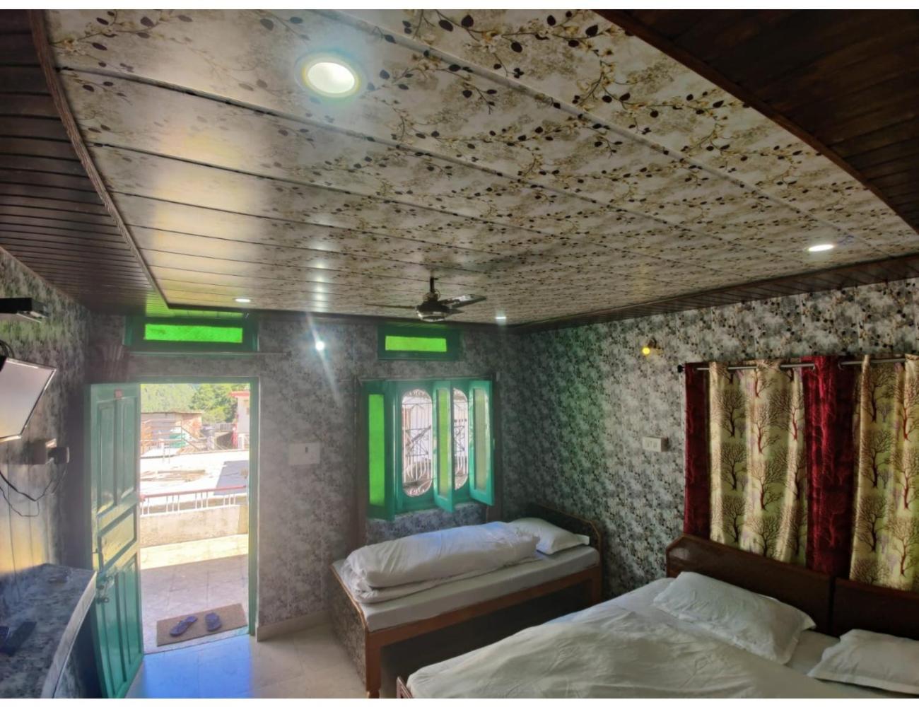 Triple Room photo 2