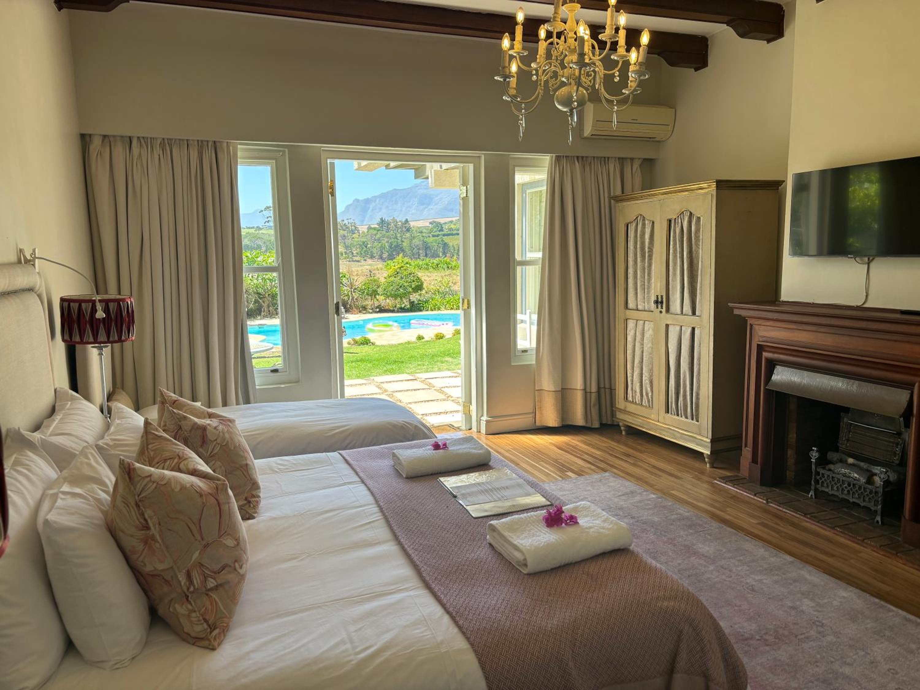Comfort Triple Room