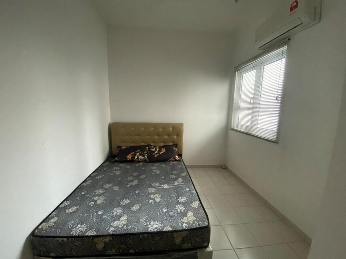 Apartment with Mountain View photo 2
