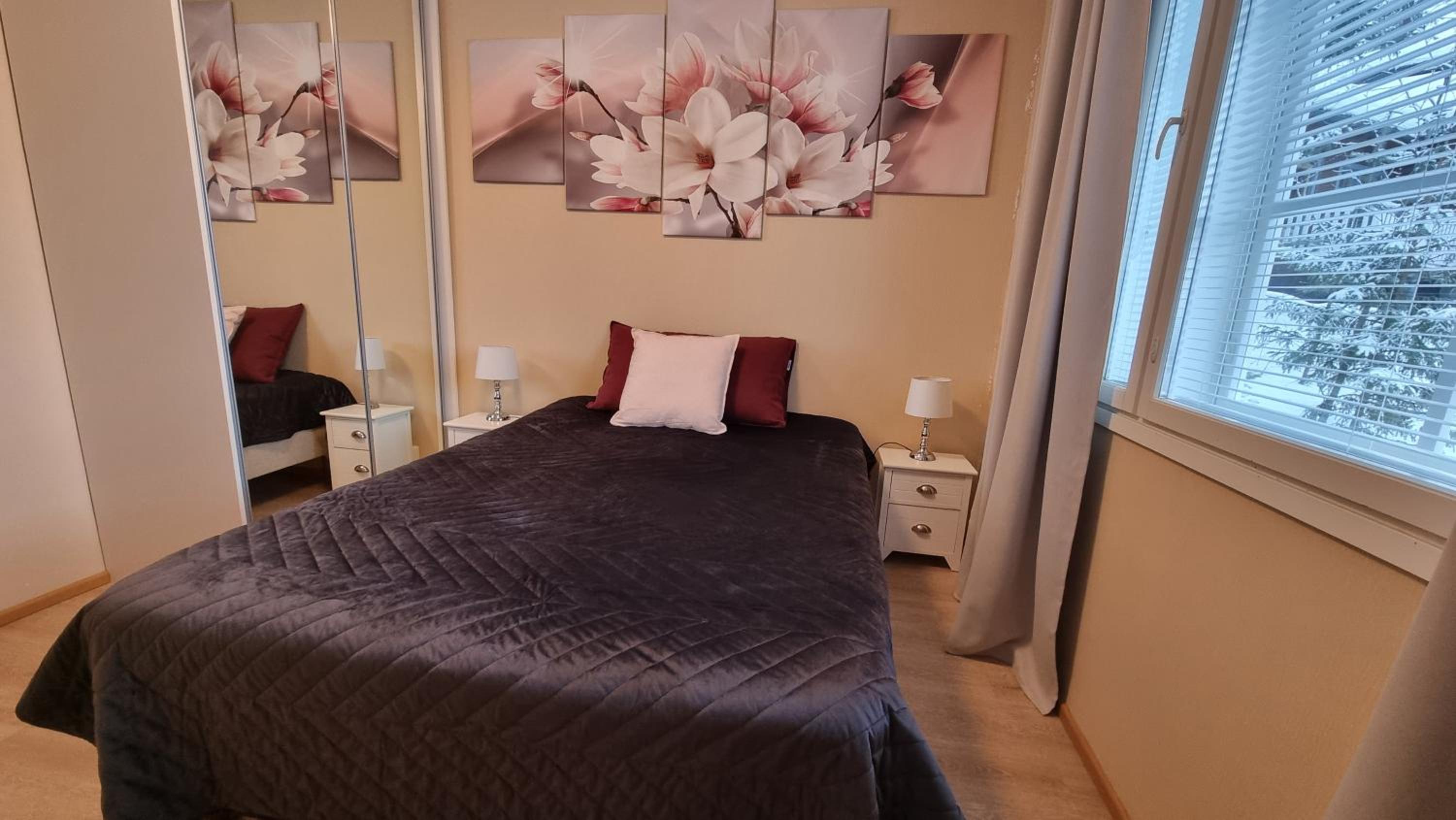 Three-Bedroom House photo 1