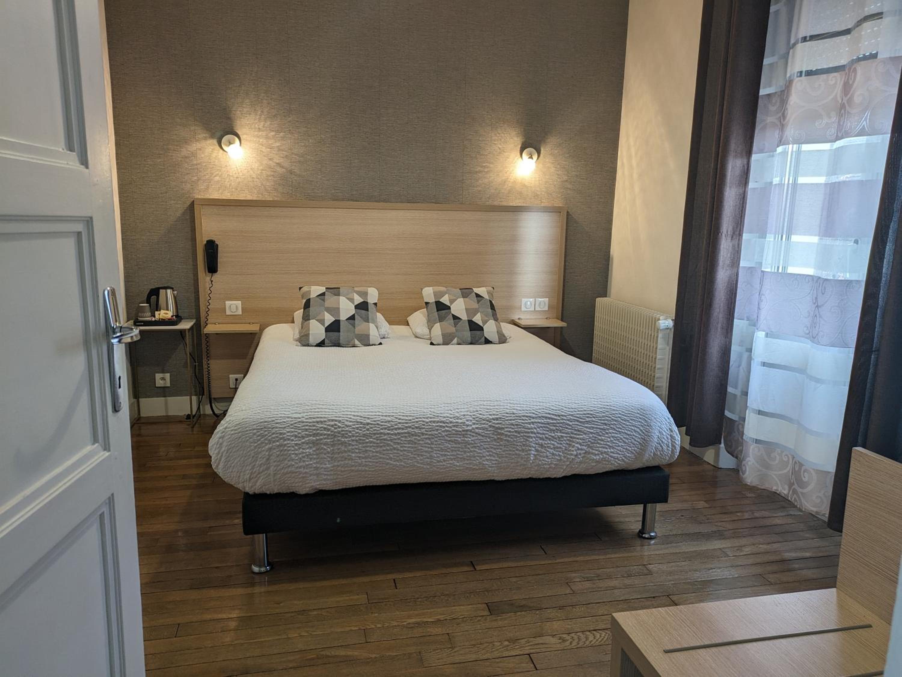 Large Double Room