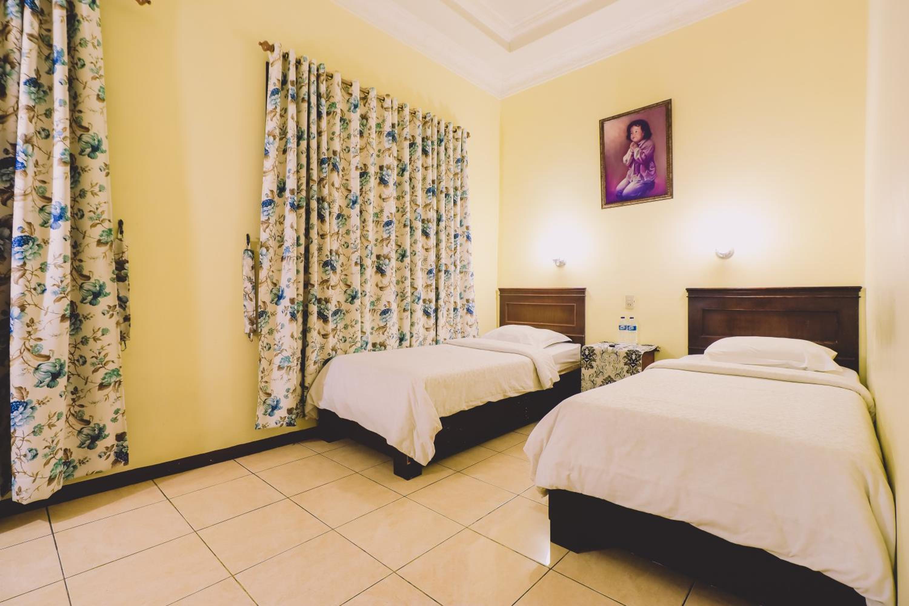 Deluxe Double or Twin Room - Photo 5