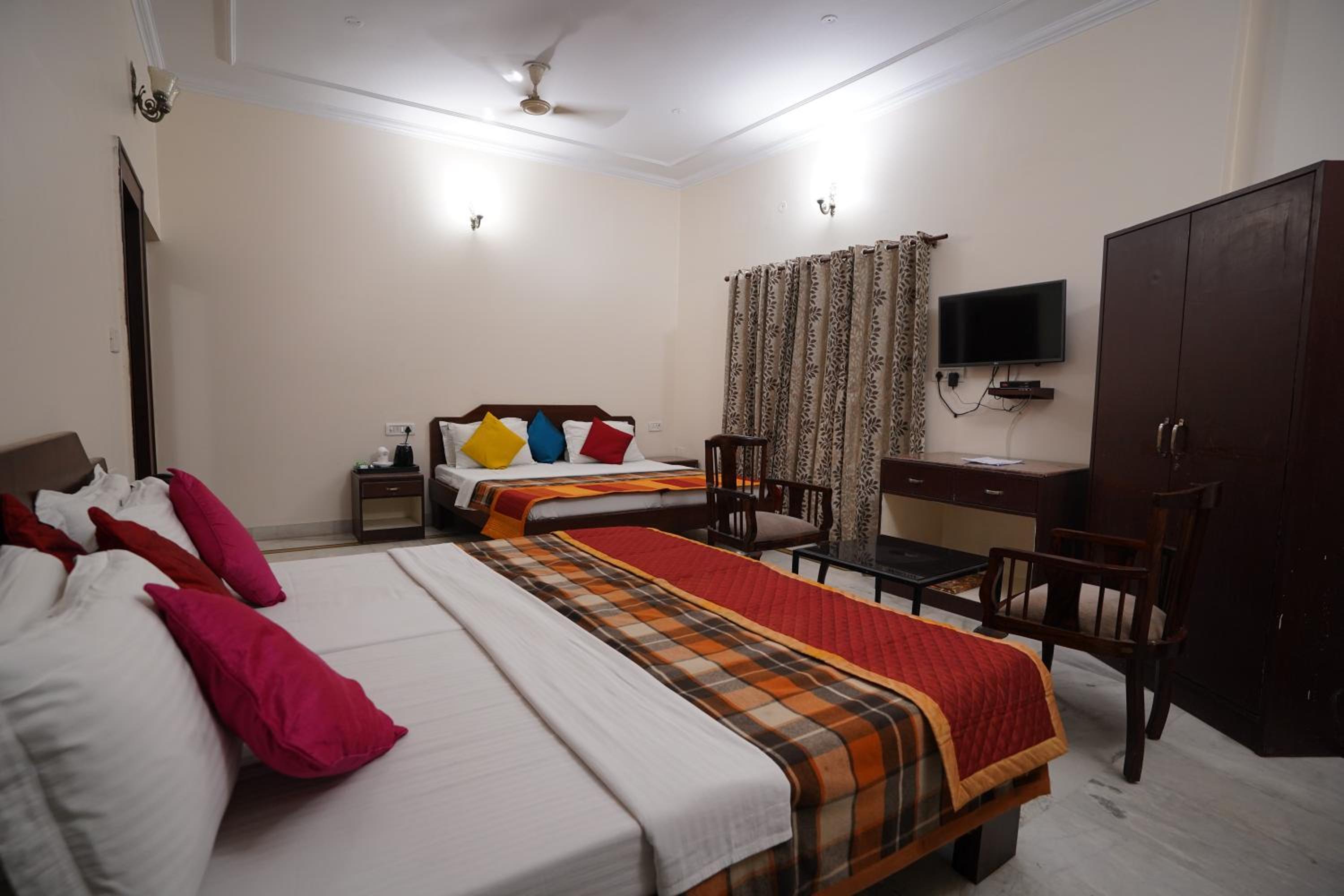 Deluxe Quadruple Room