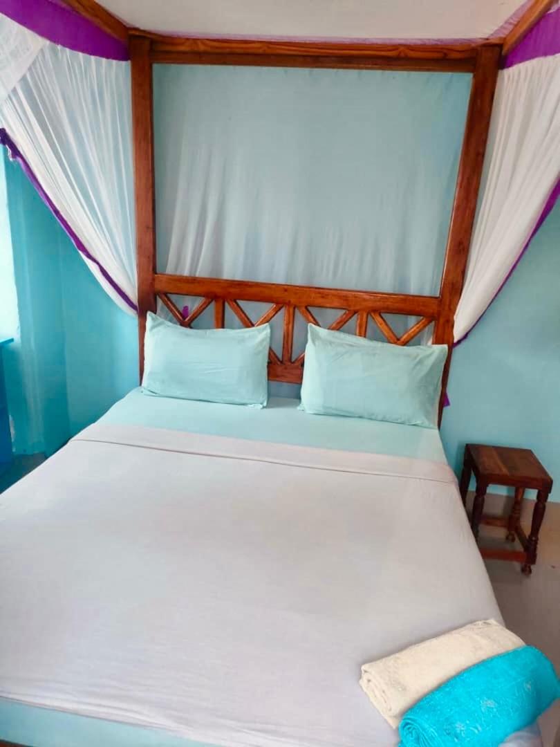 Double Room with Private Bathroom photo 2