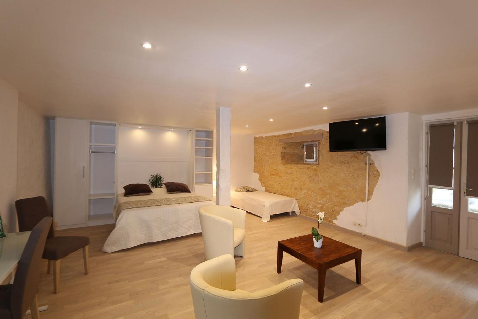 Family Room - Disability Access photo 1