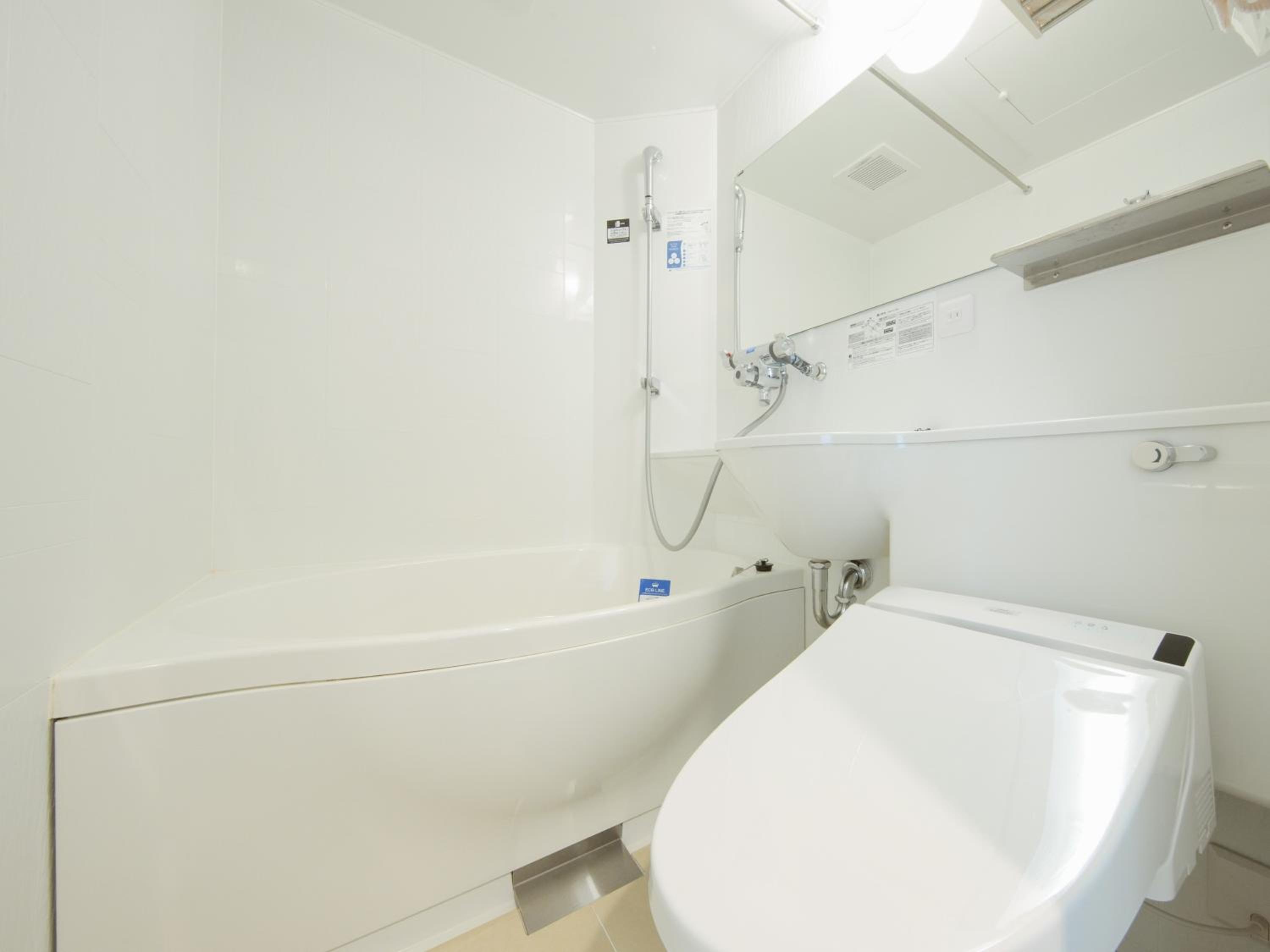 Double Room with Small Double Bed - Non-Smoking - Photo 12