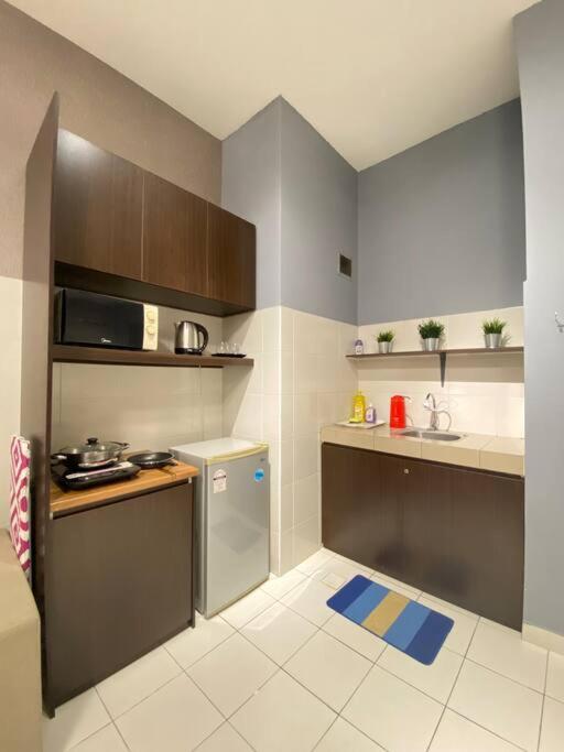 One-Bedroom Apartment photo 3