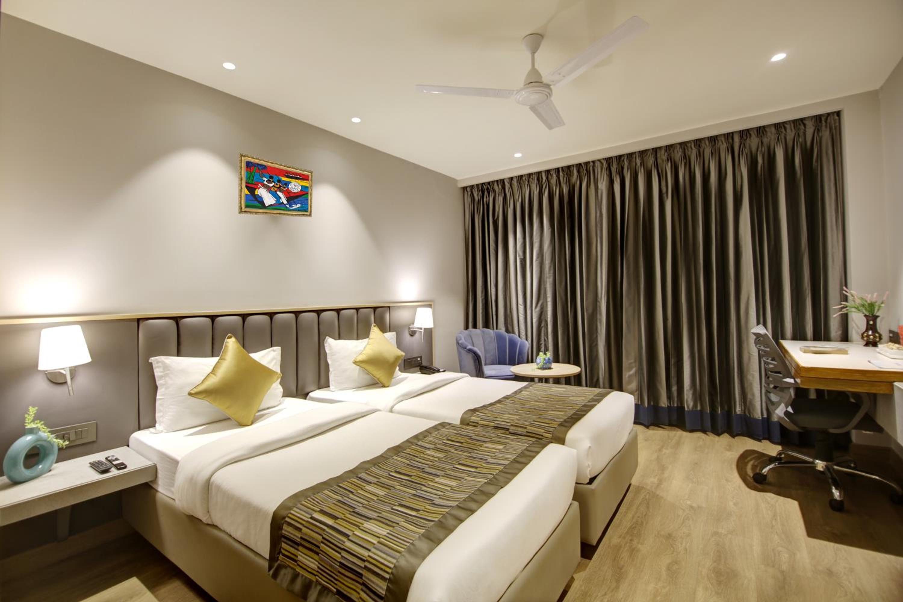 Deluxe Twin Room - Photo 18