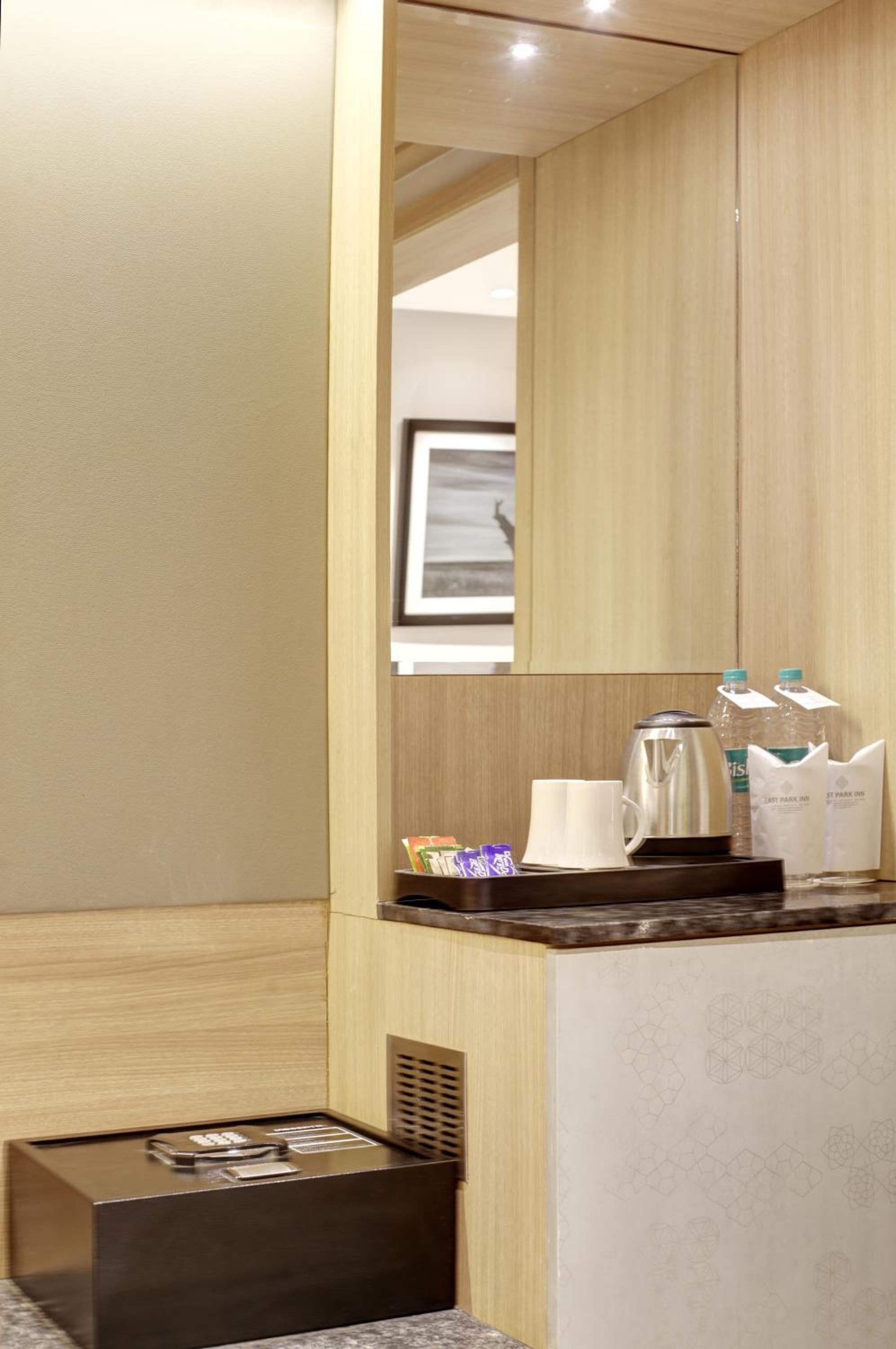 Deluxe Room - Photo 9