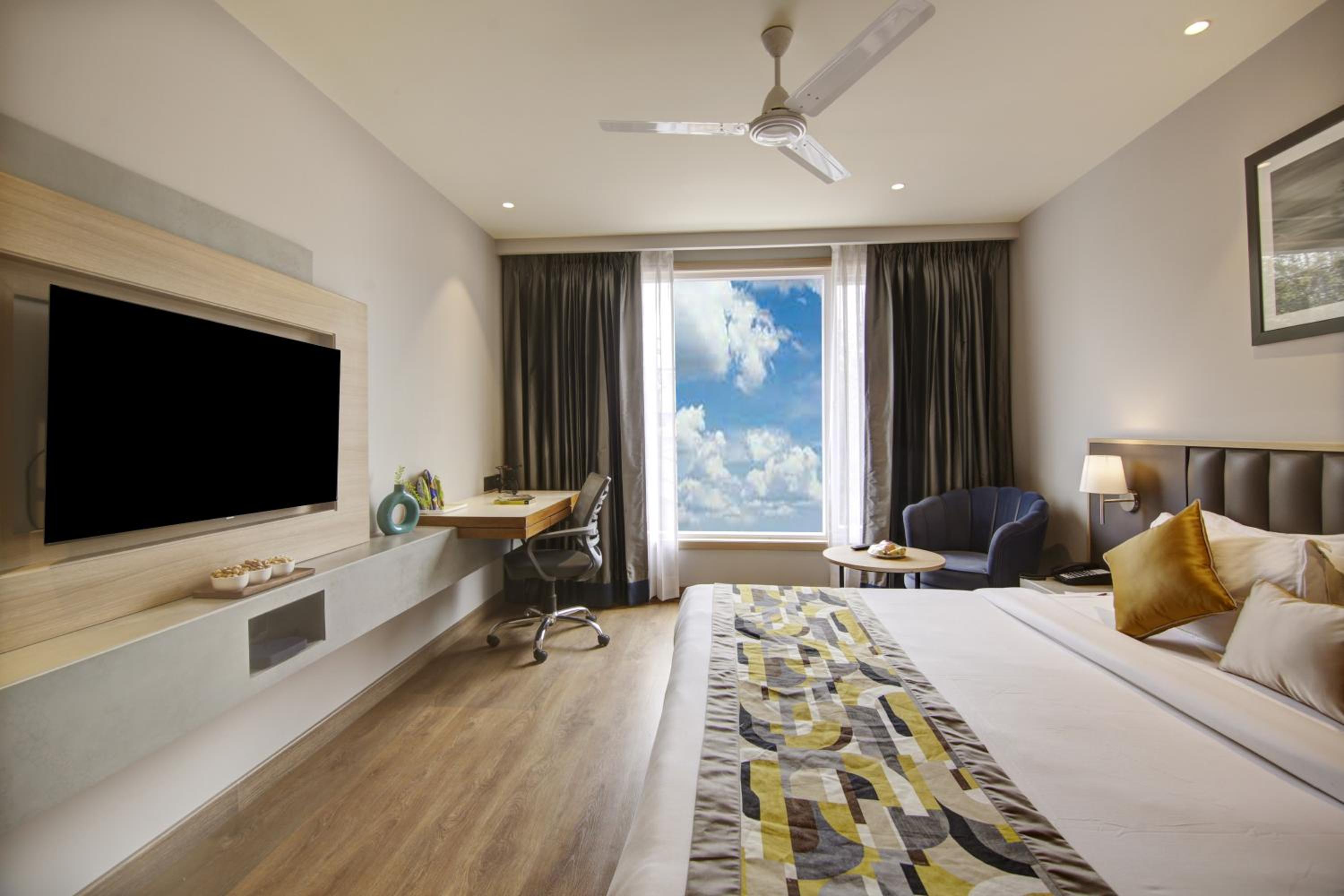 Deluxe Room - Photo 4