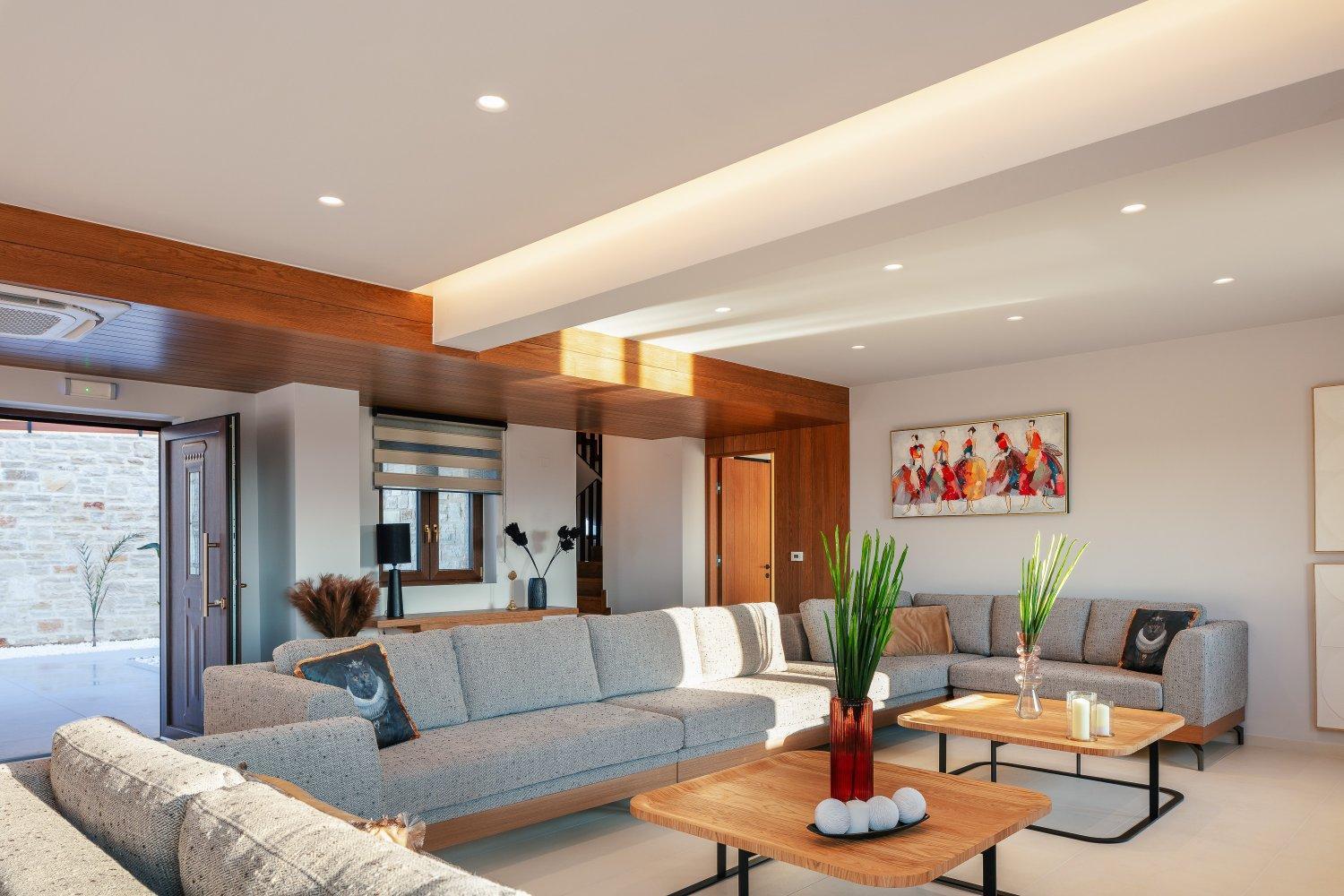 Villa photo 1