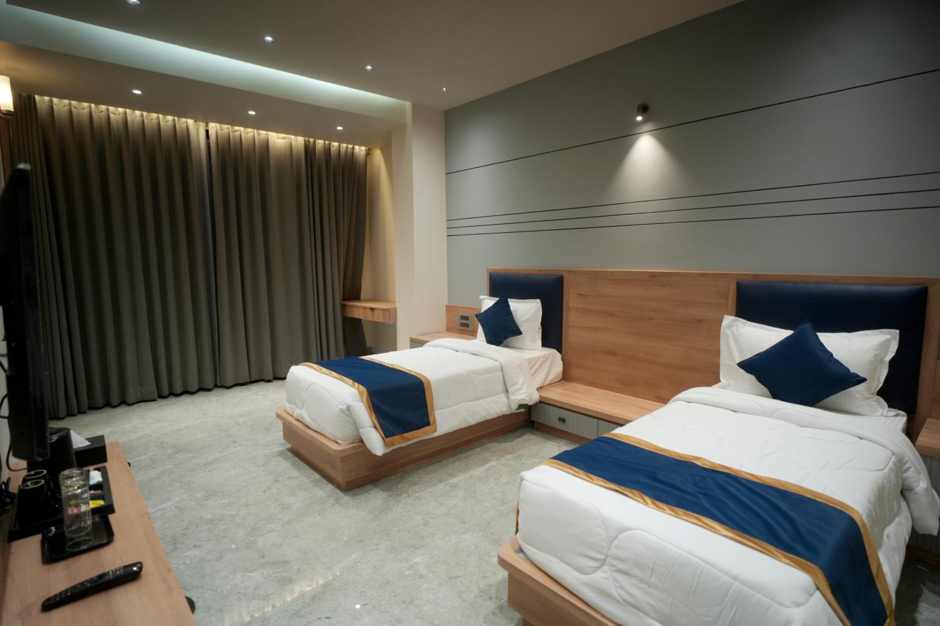 Superior Double or Twin Room photo 1