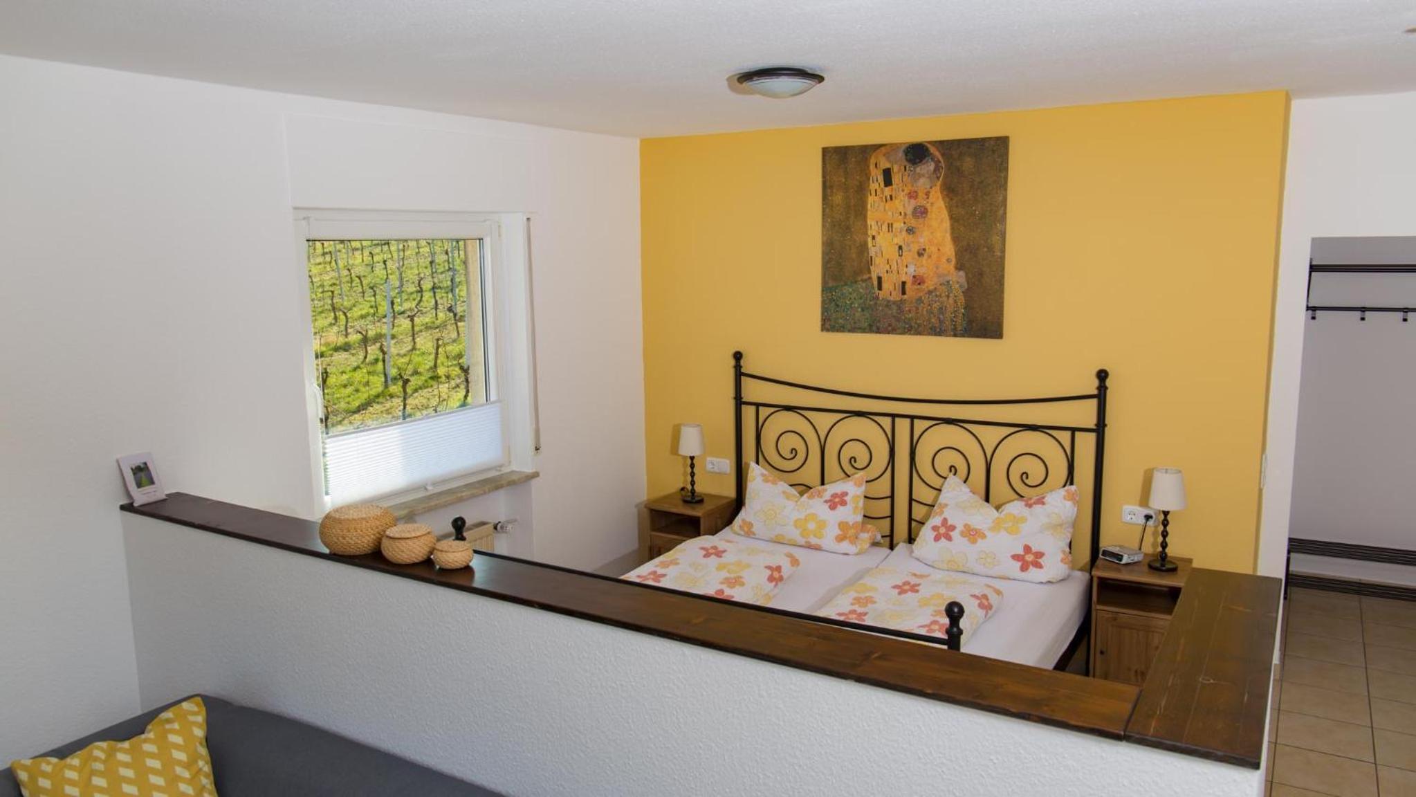 Studio Apartment photo 1