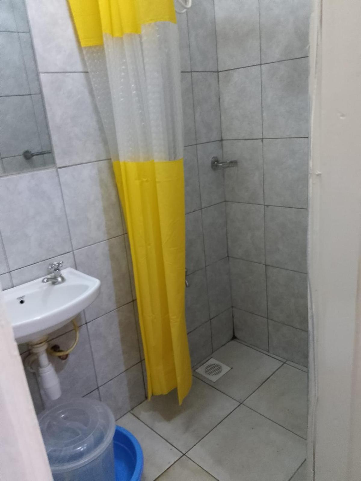 Single Room With Private Bathroom photo 2