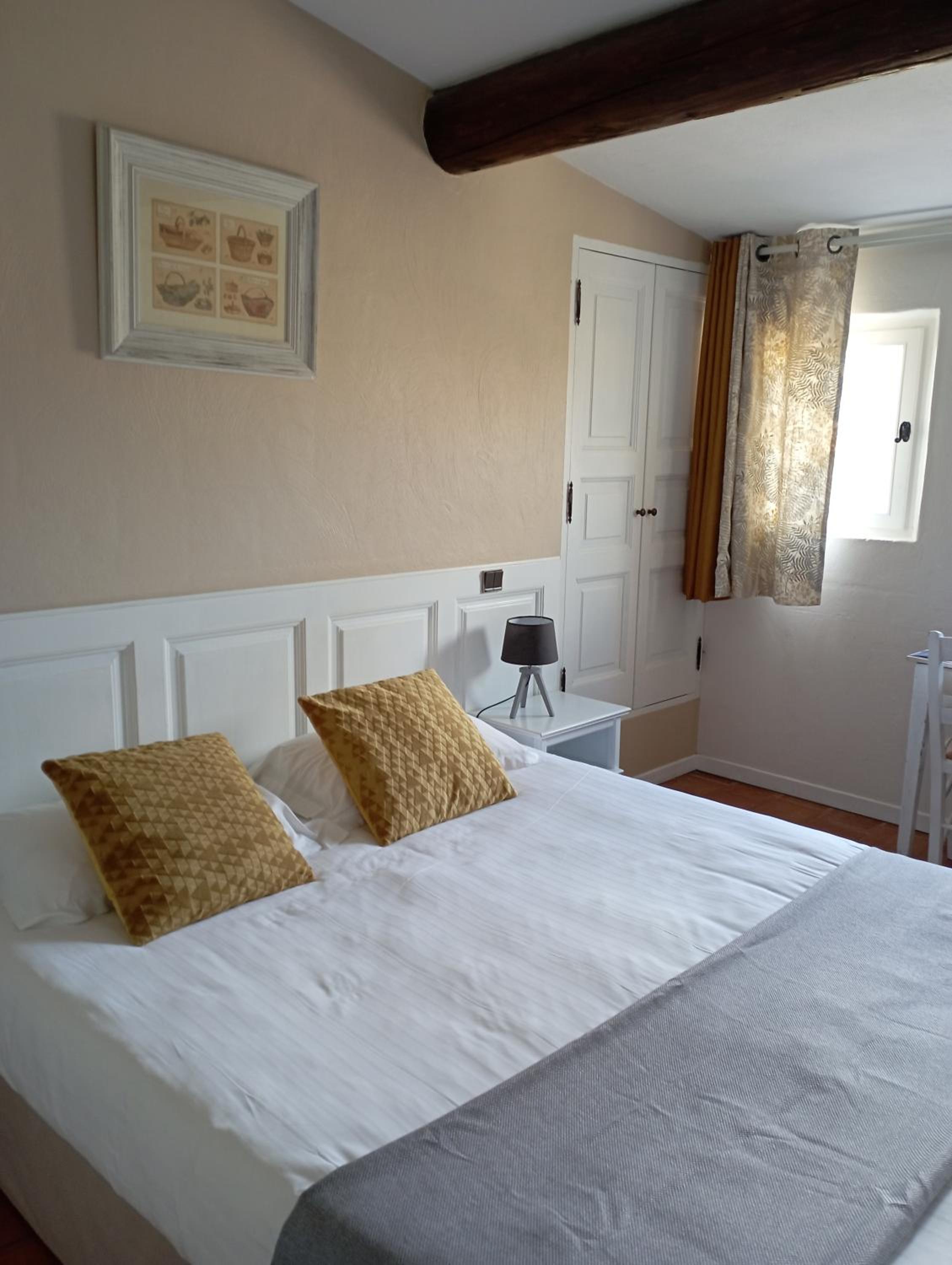 Classic Double Room photo 3