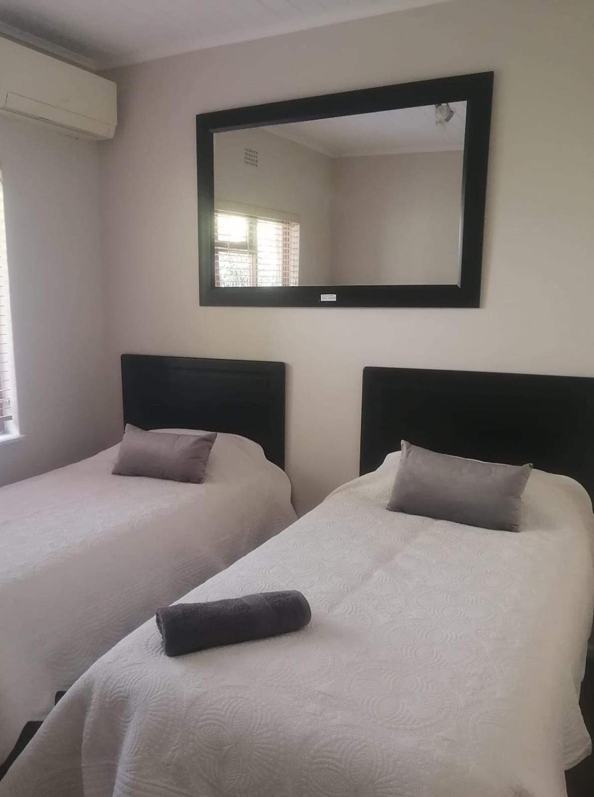 Family Room With Private Bathroom photo 1