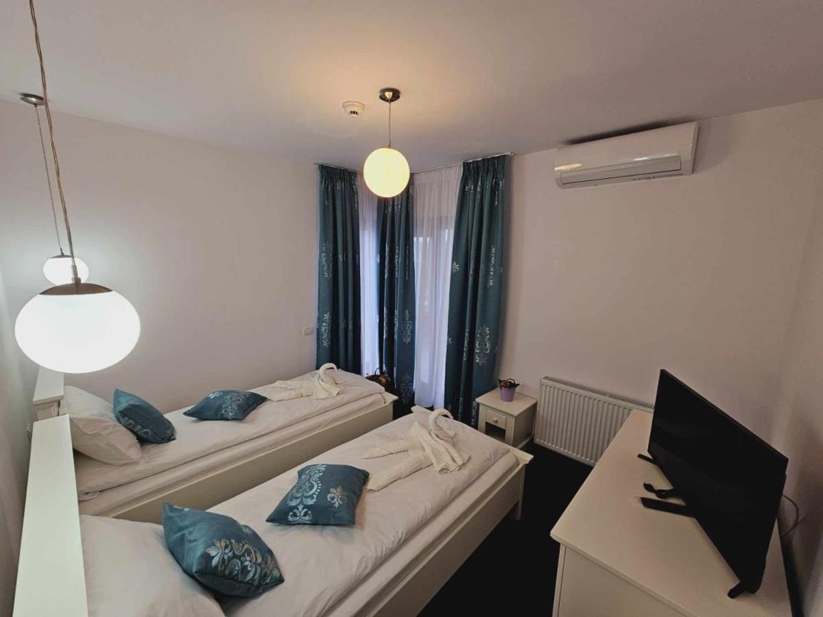 Twin Room photo 1