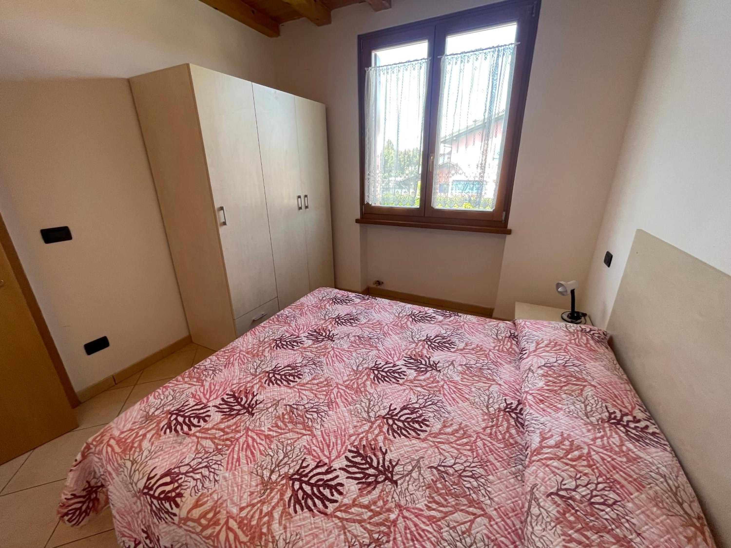 Maisonette photo 1