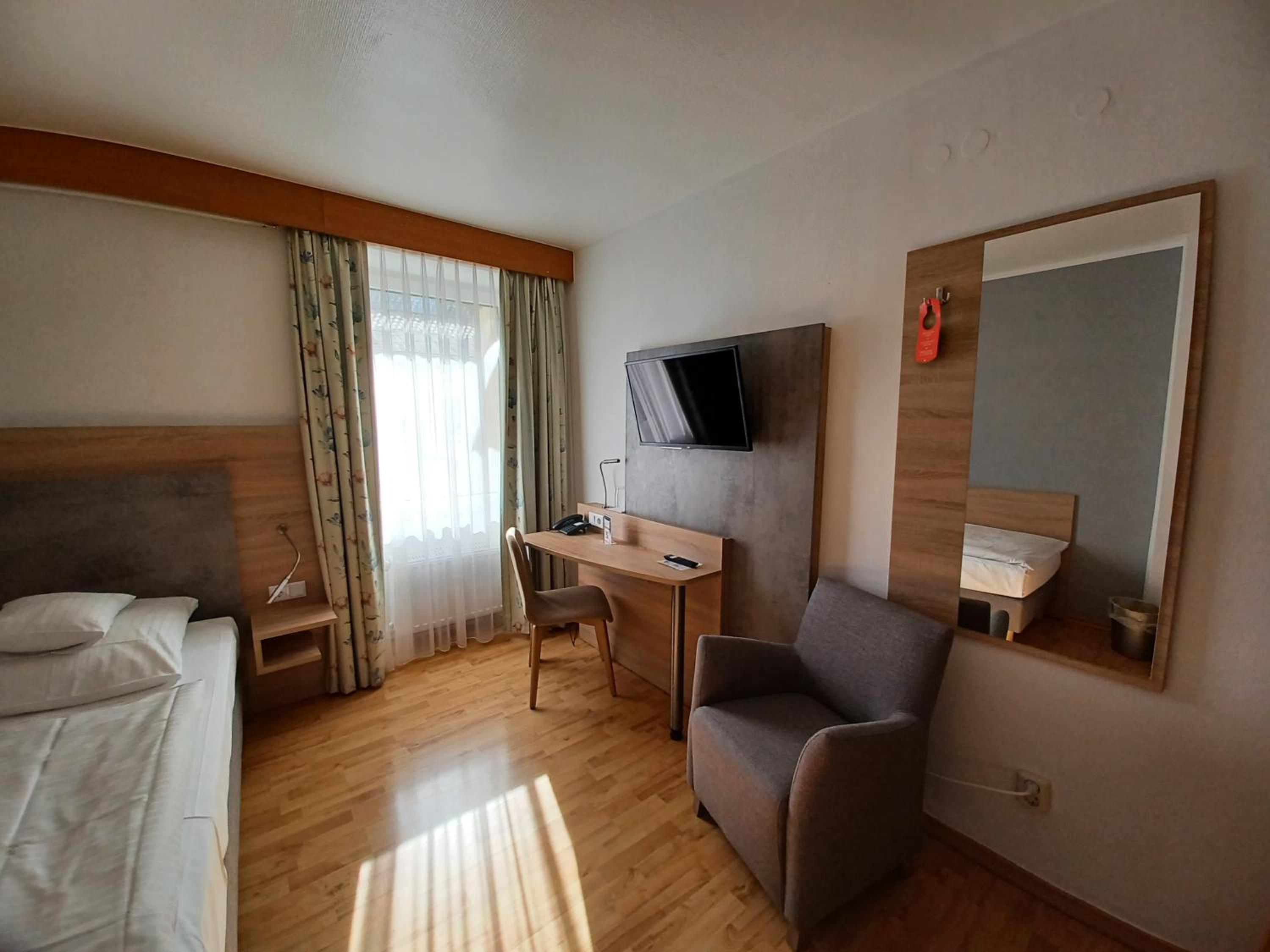 Single Room photo 1