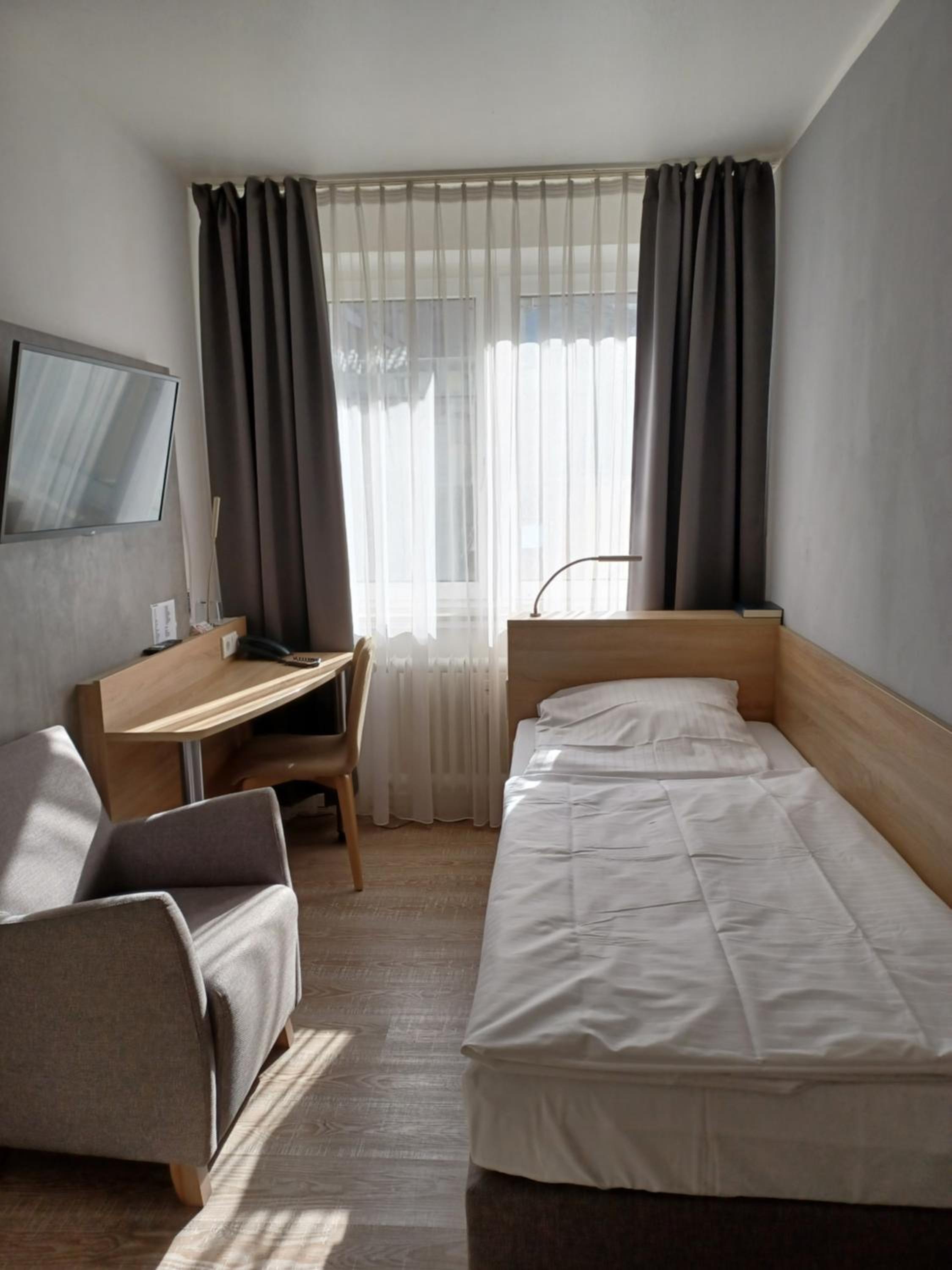 Single Room photo 3
