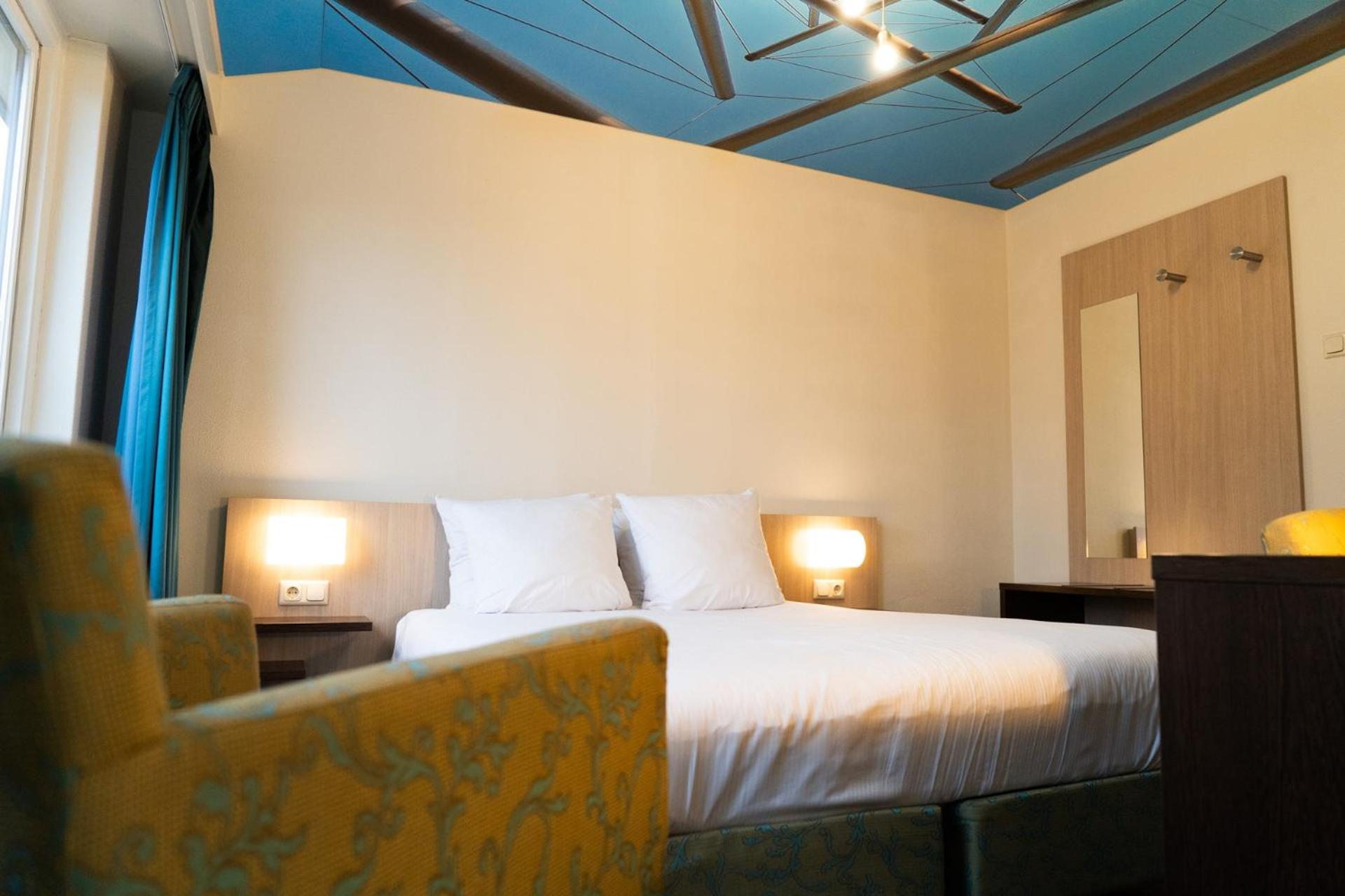 Small Double Room - Photo 3