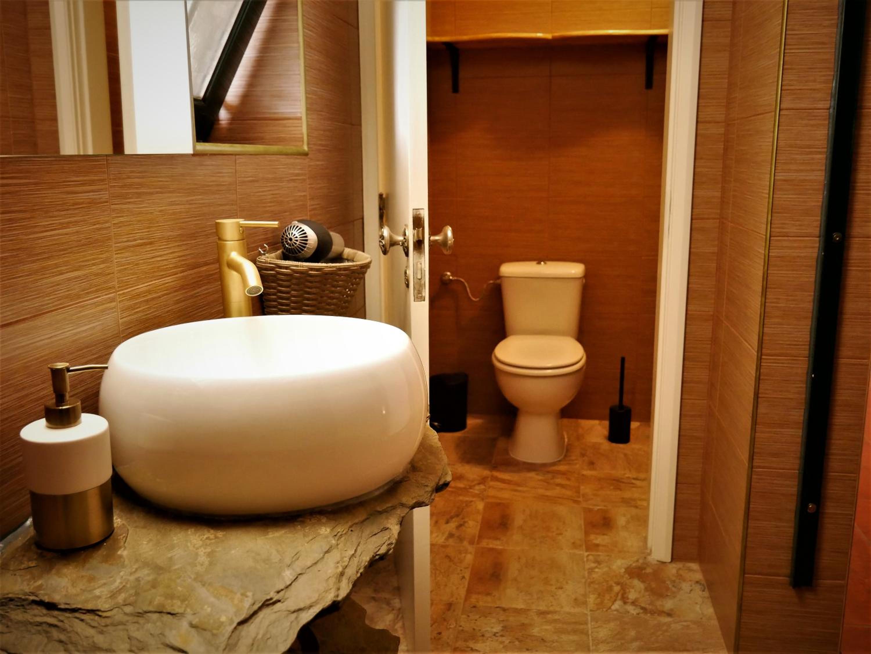 Two-Bedroom Apartment with River View photo 3