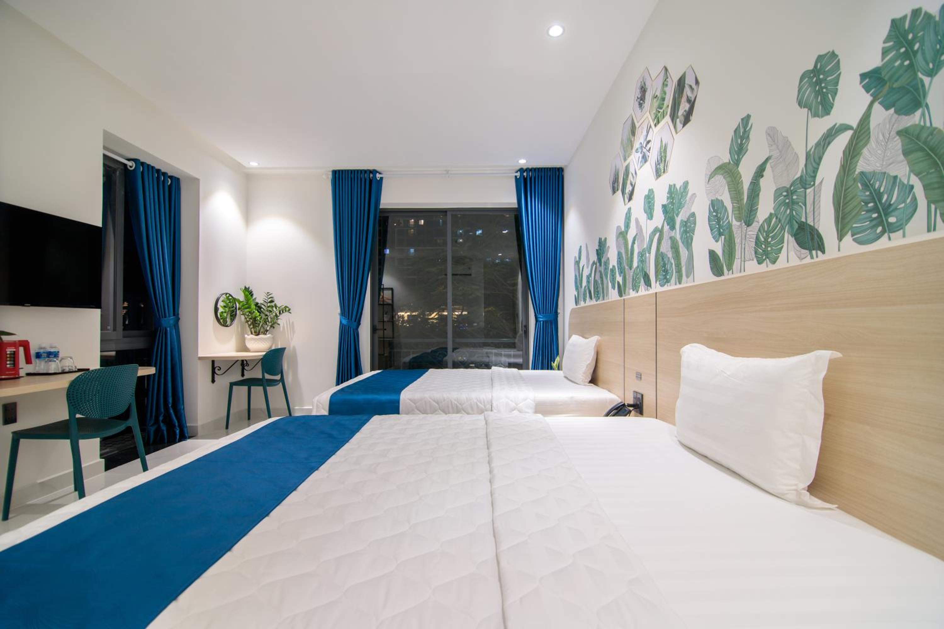 Deluxe Twin Room - Photo 2