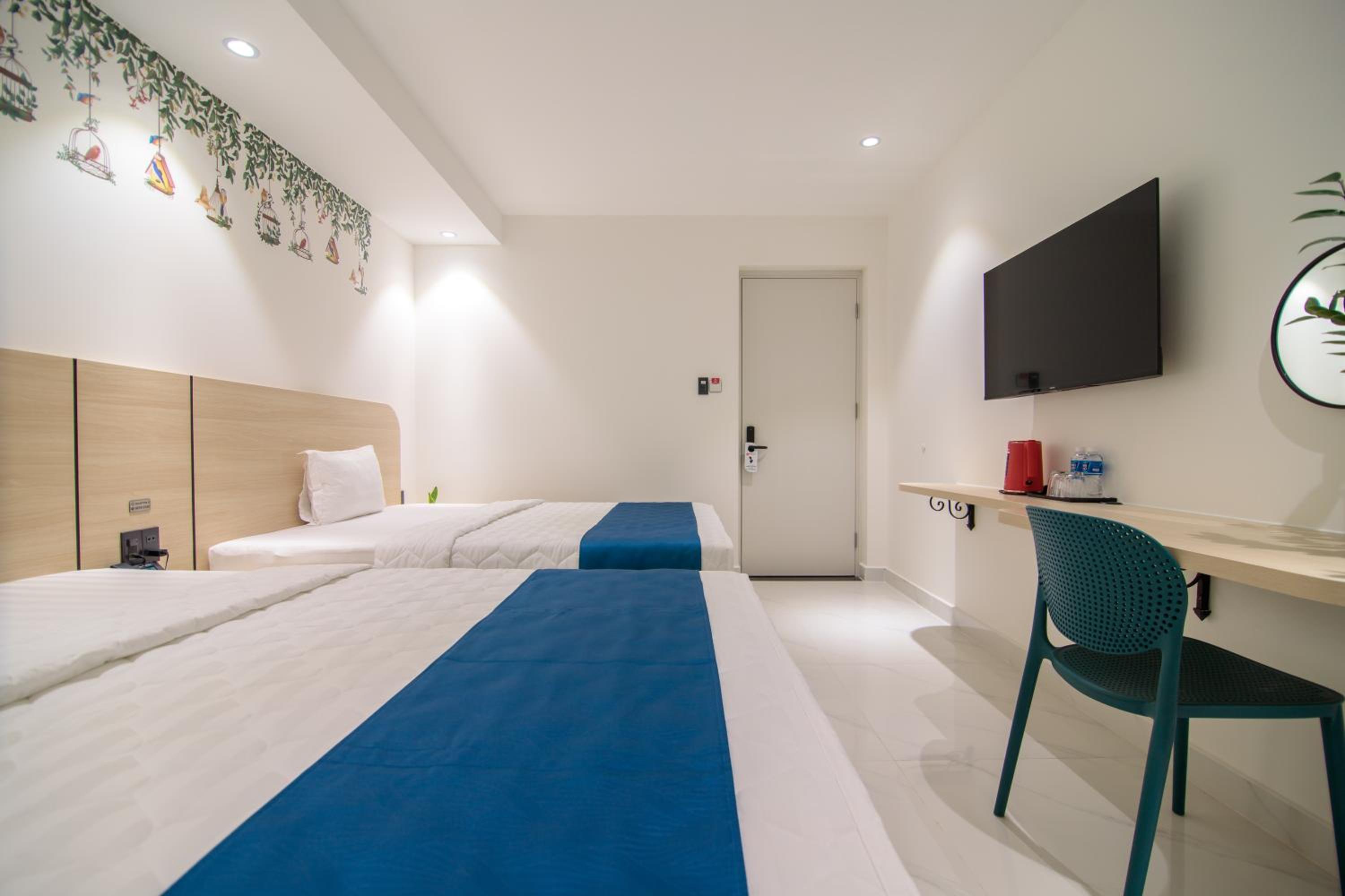 Deluxe Twin Room - Photo 8
