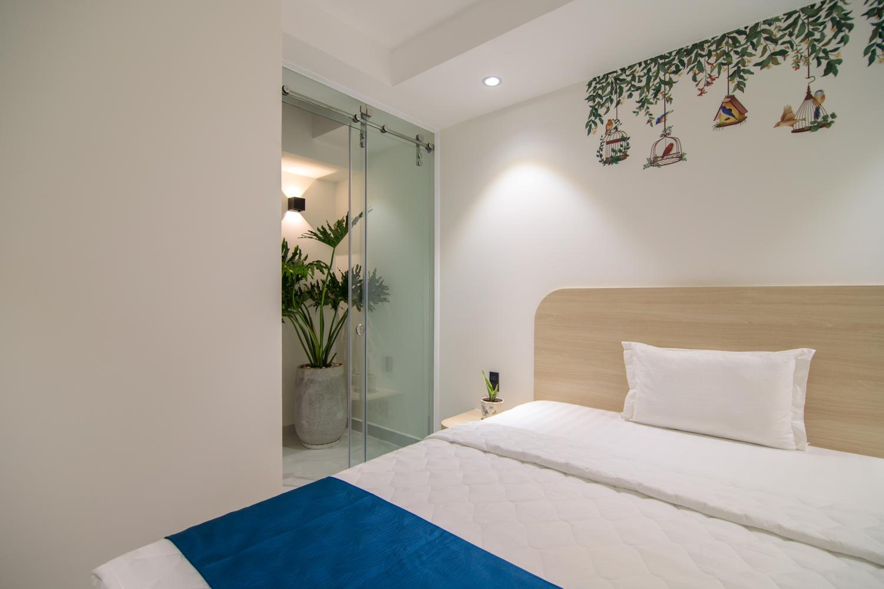 Deluxe Twin Room - Photo 6
