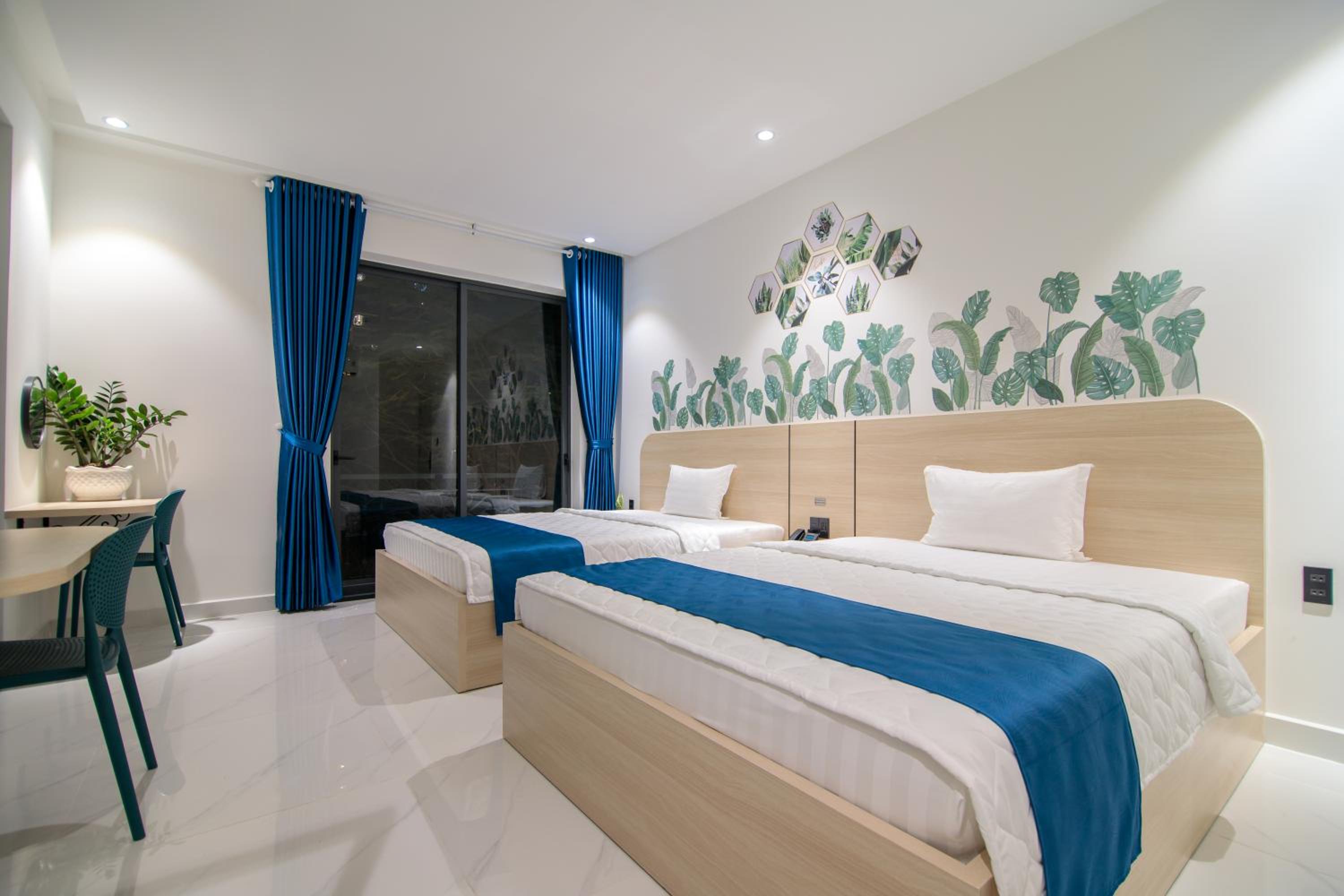 Deluxe Twin Room - Photo 12