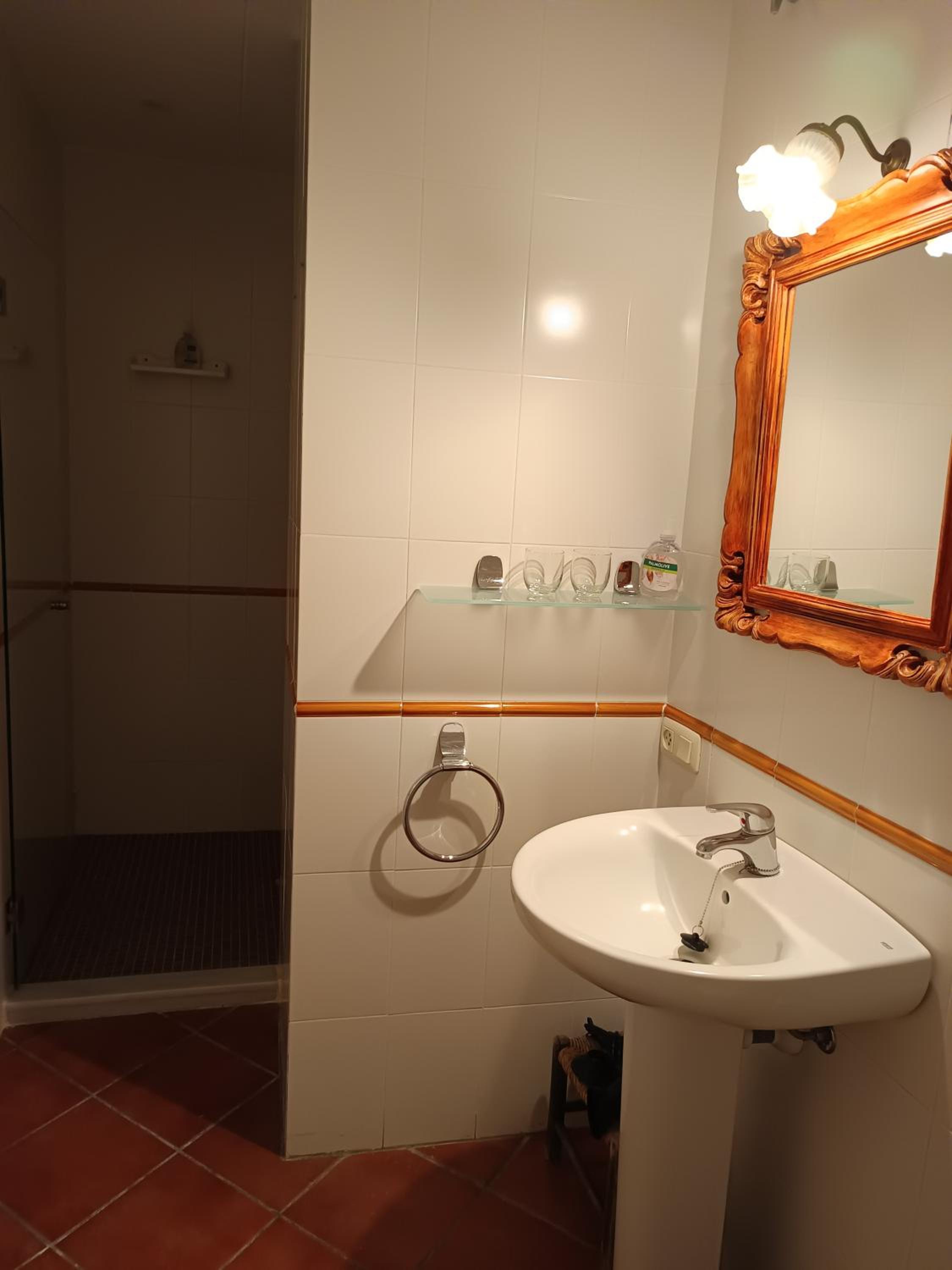 Double Room with Private Bathroom photo 3