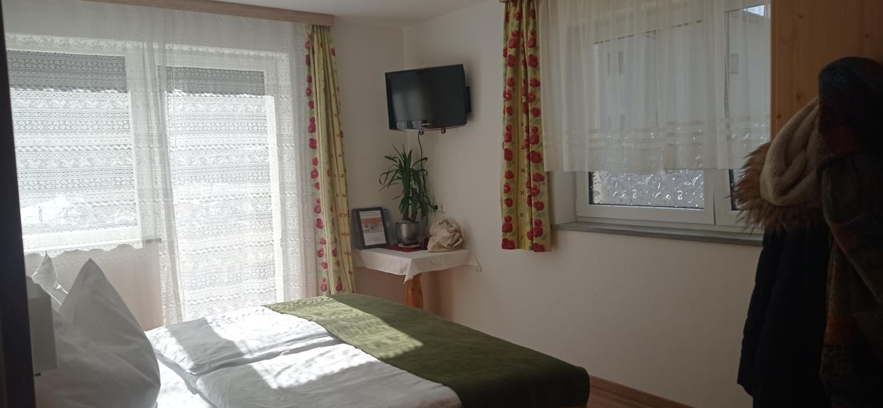 Twin Room with Terrace photo 1