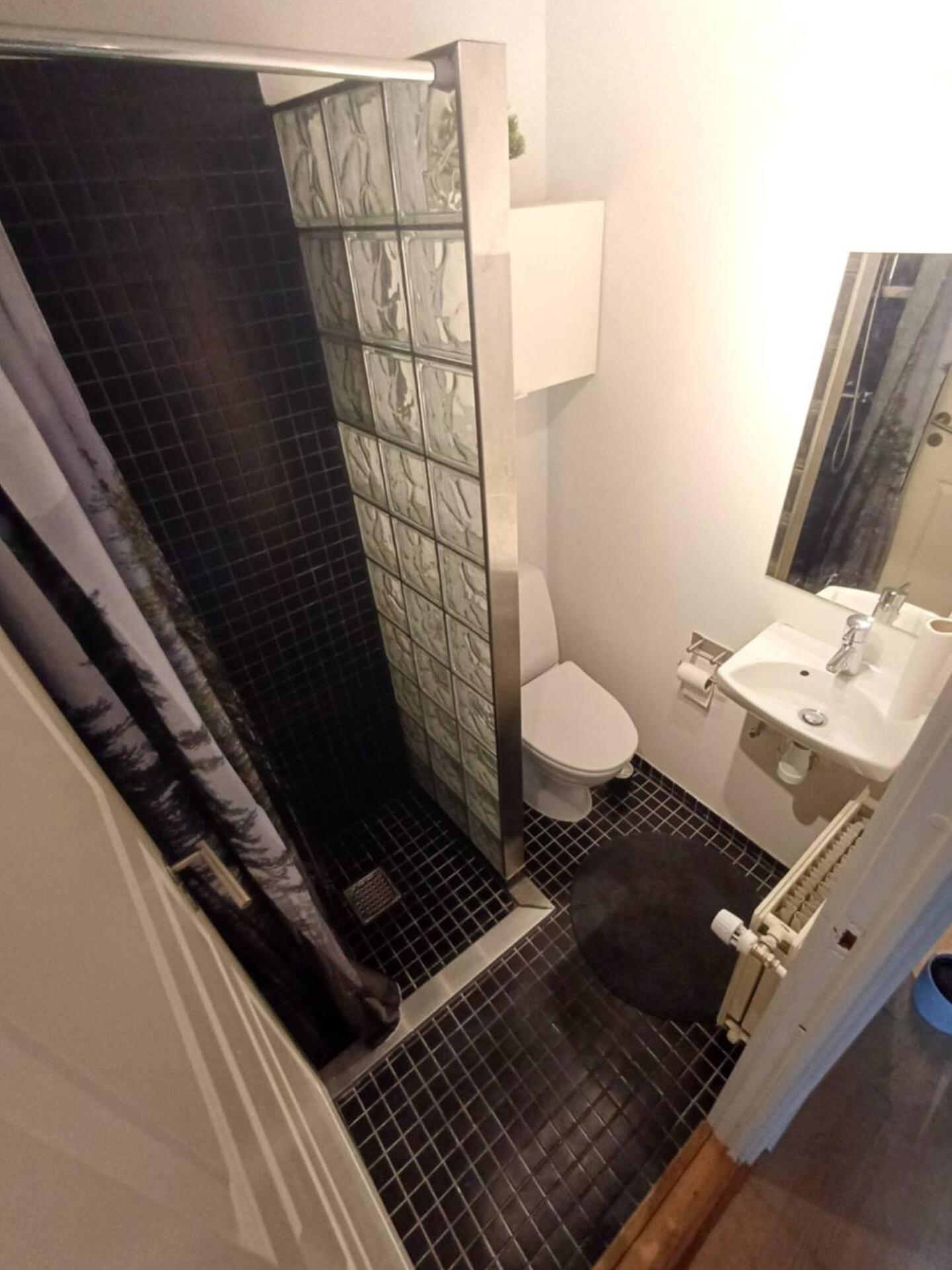 Apartment photo 2