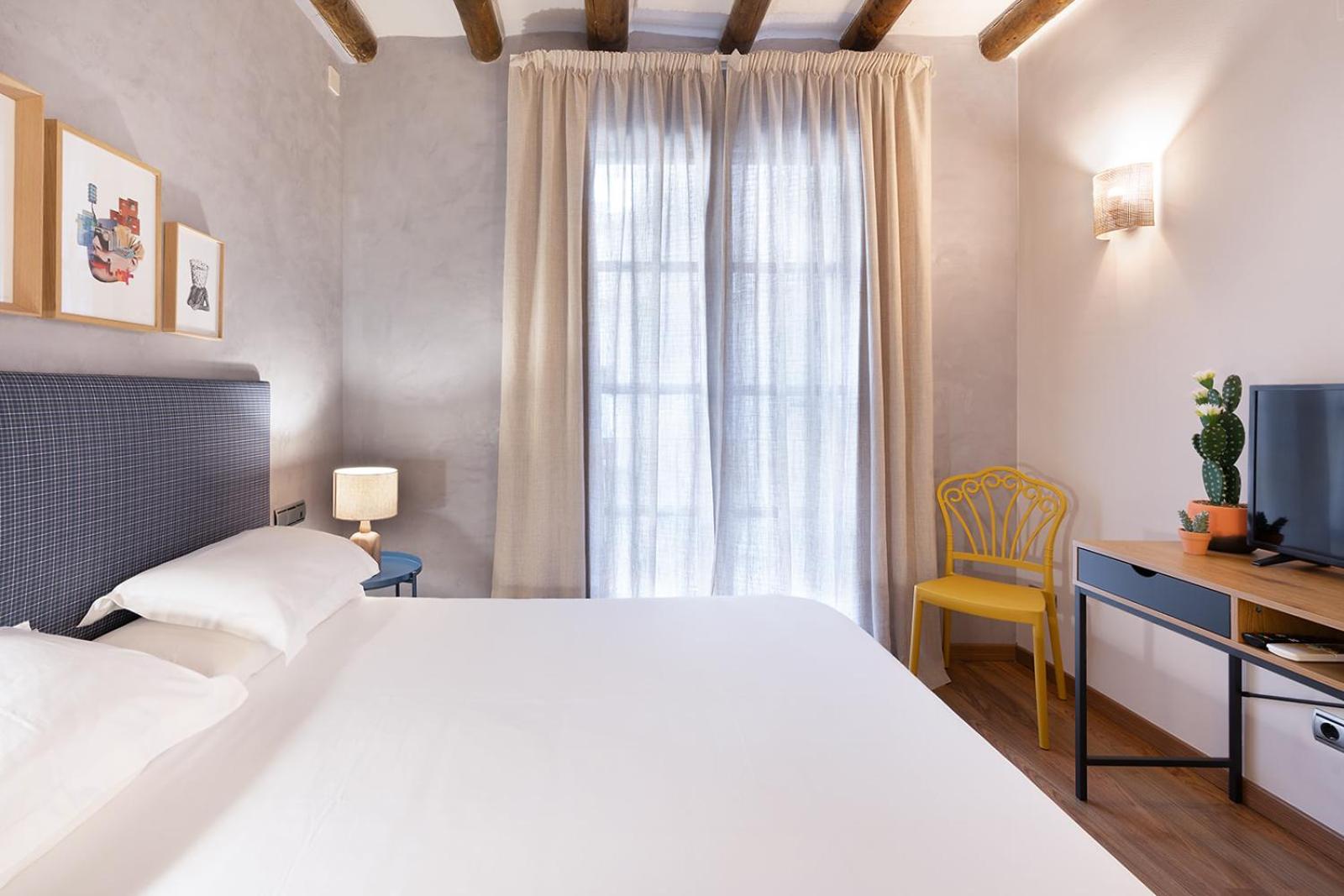 Double Room - Photo 35