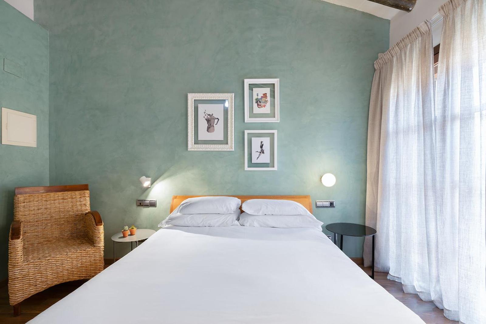 Double Room - Photo 9