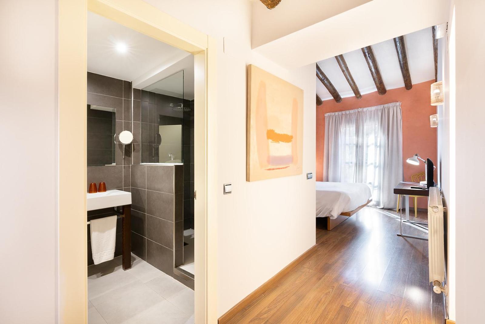 Double Room - Photo 2