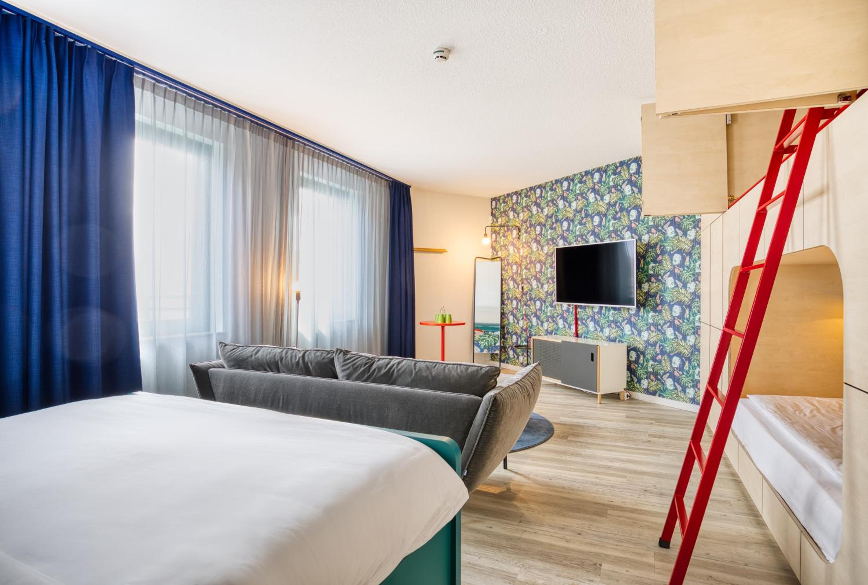 Family Suite - Photo 6