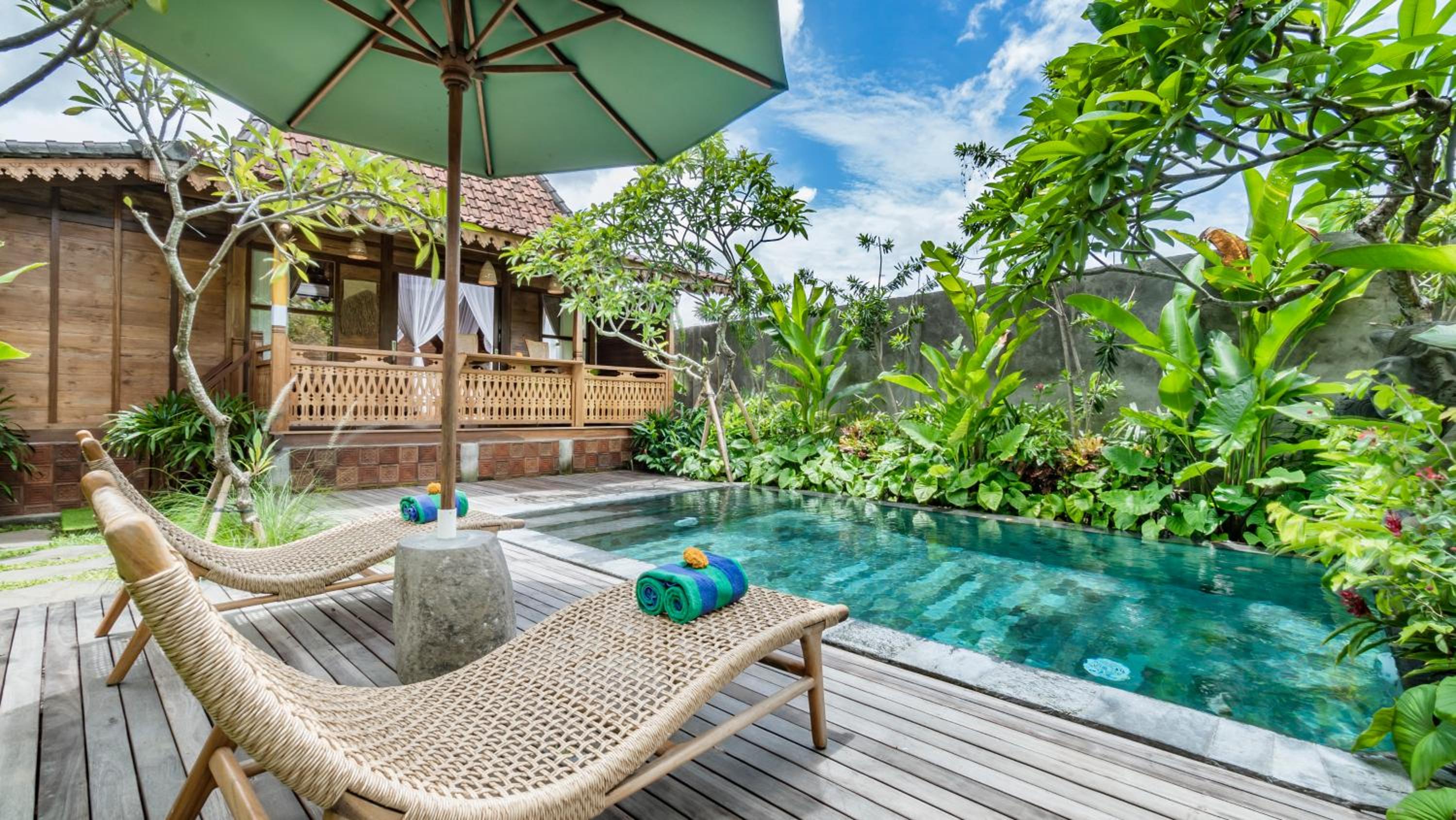 Villa with Private Pool - Photo 7