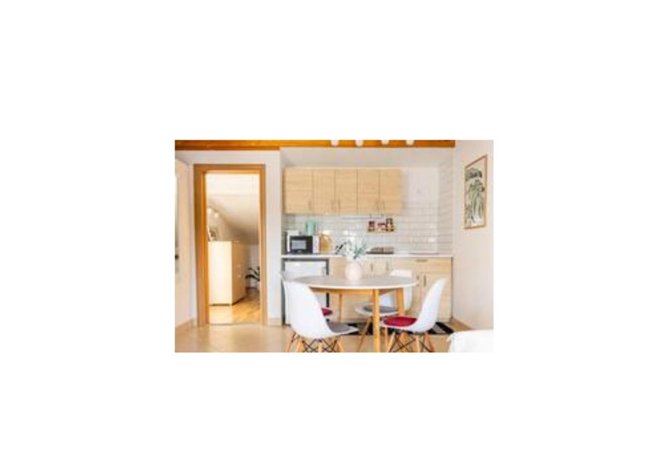 One-Bedroom Apartment - Photo 37
