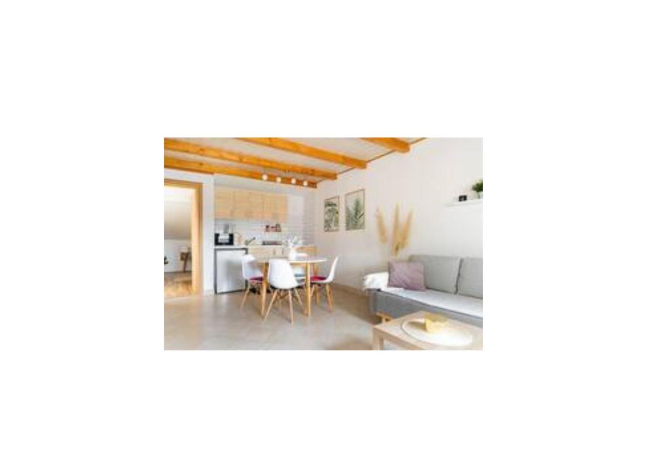 One-Bedroom Apartment - Photo 38