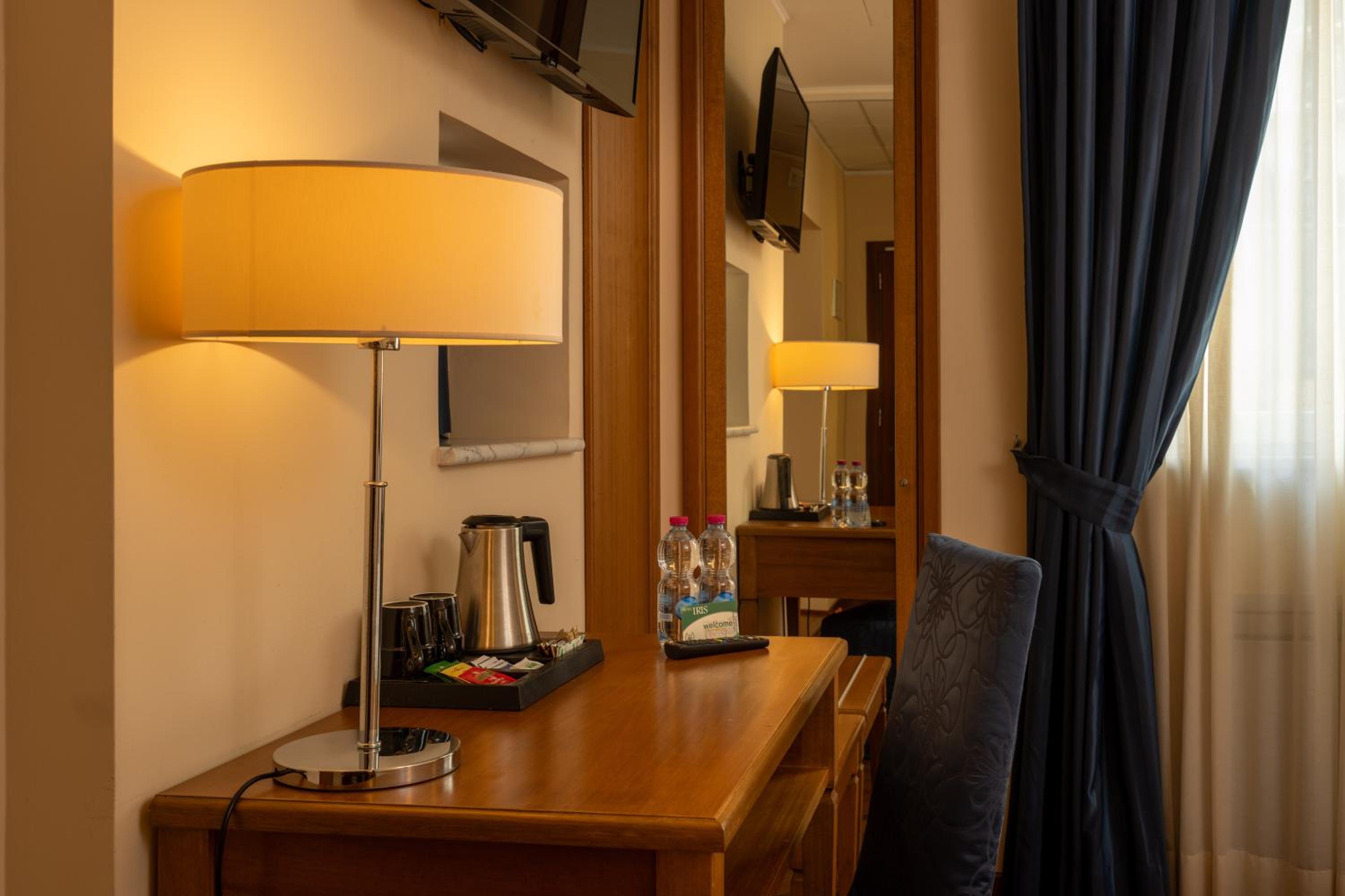 Superior Double or Twin Room - Photo 7