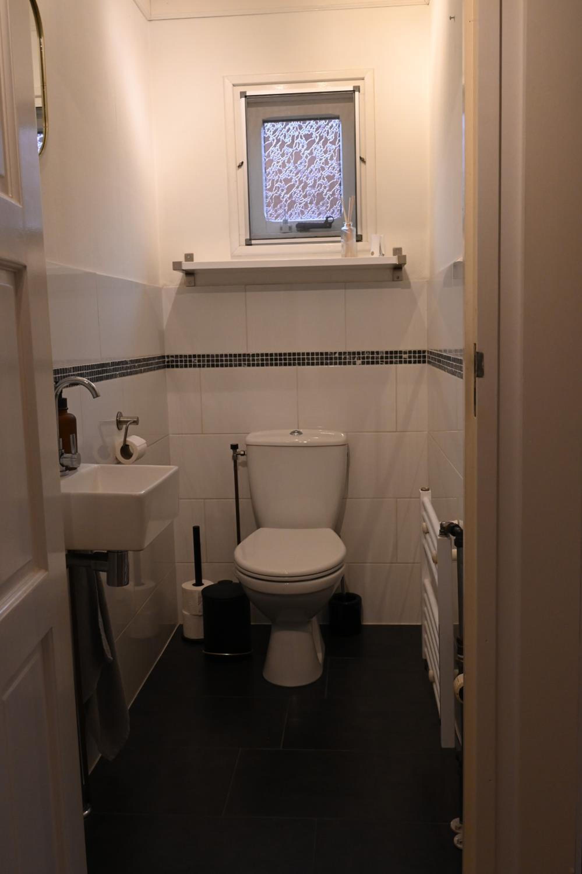Three-Bedroom House photo 3