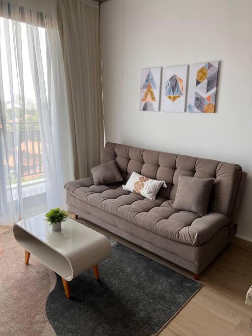 One-Bedroom Apartment photo 1