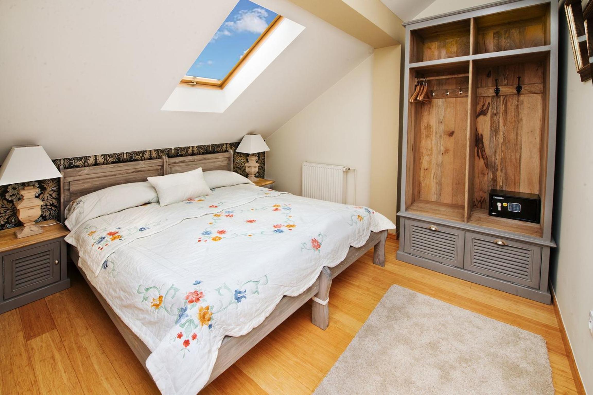 Apartment - Photo 8
