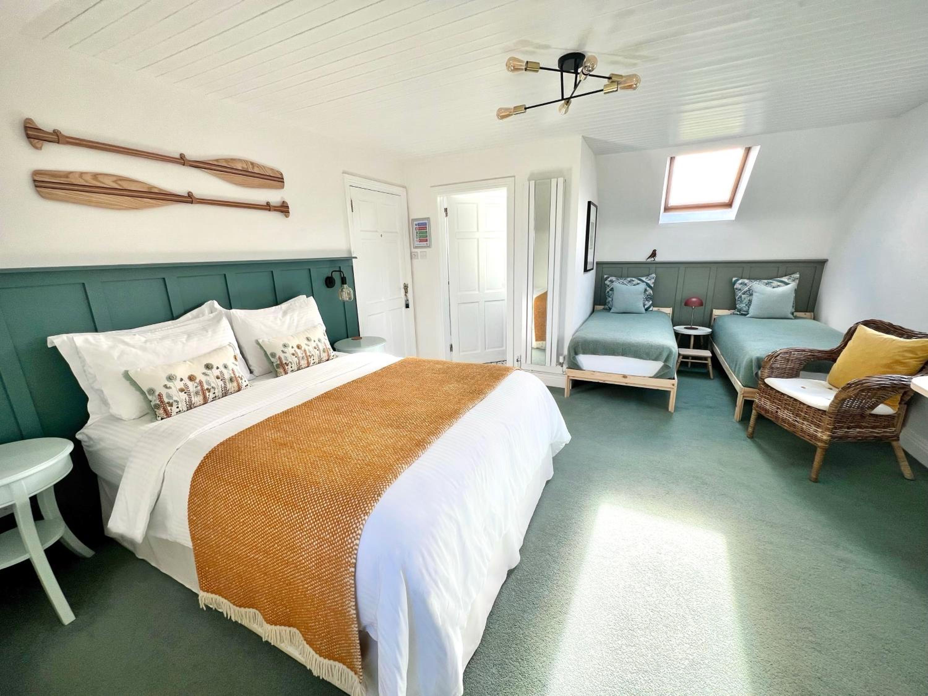 Deluxe Family Room - Photo 1