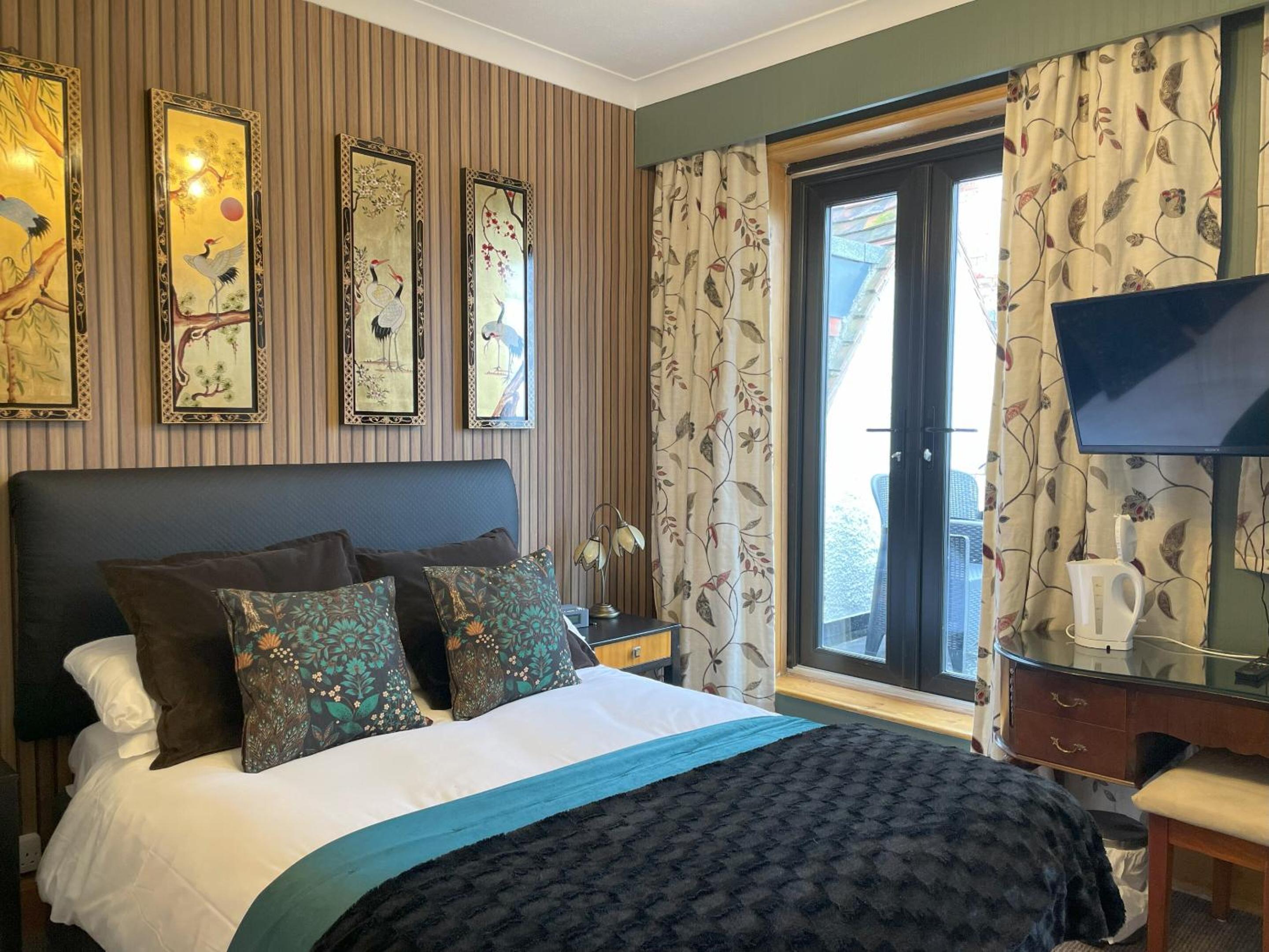 Double Room with Sea View - Photo 3